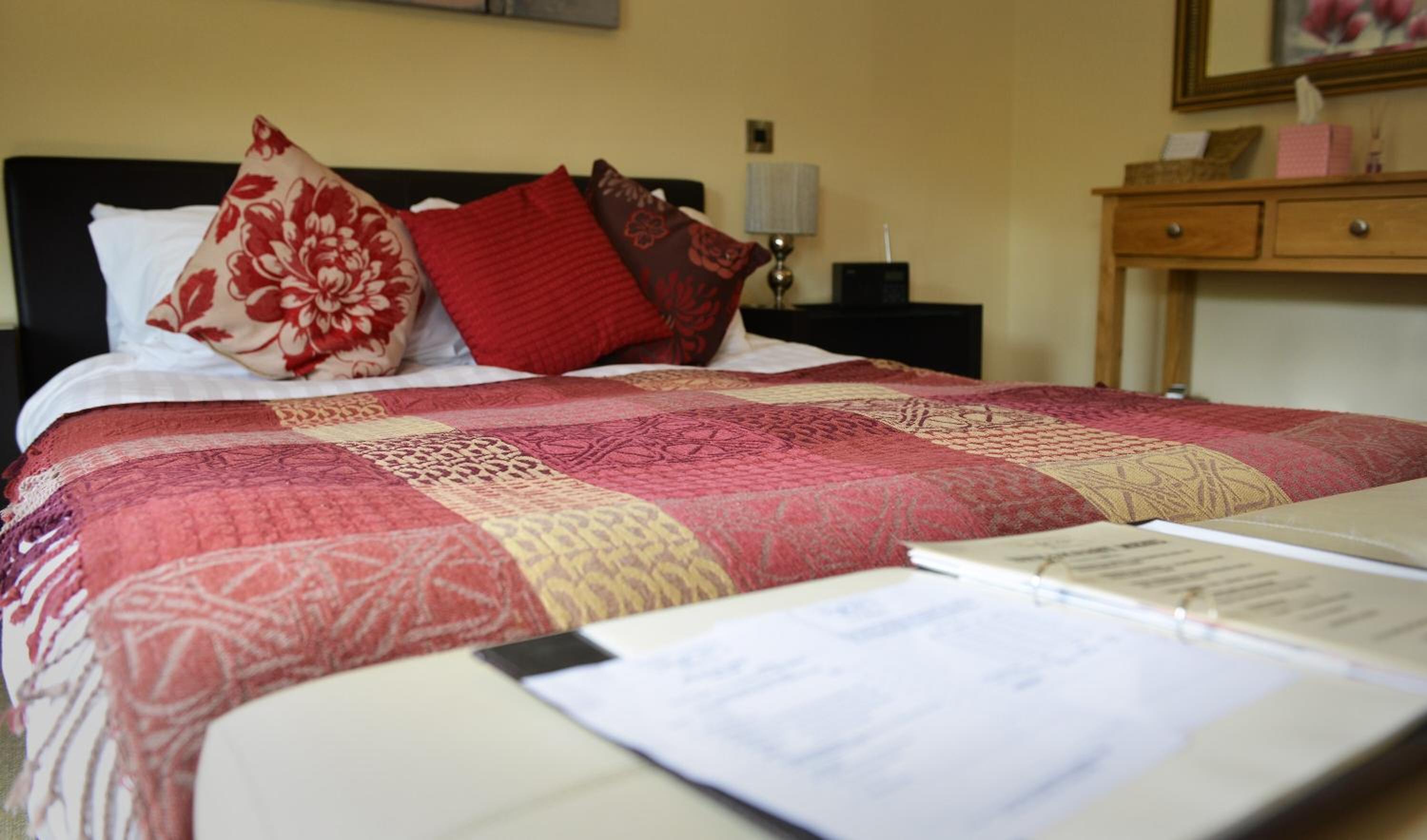 King Room with Lake View - Photo 22