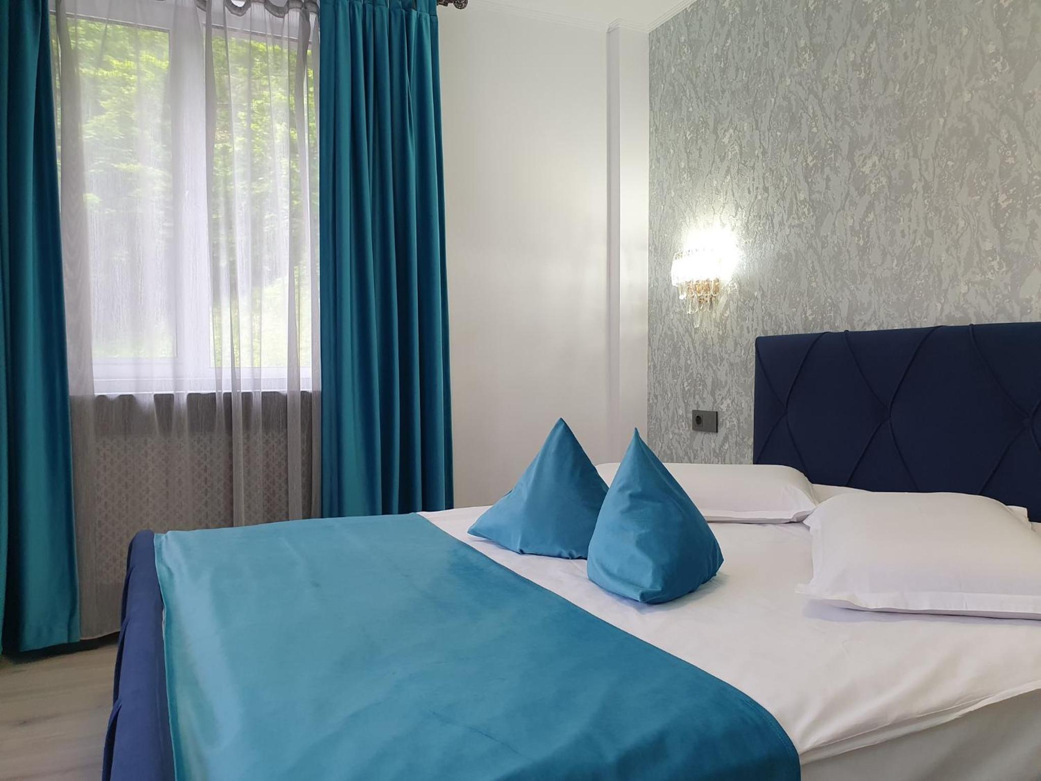 Deluxe Double Room - Photo 4