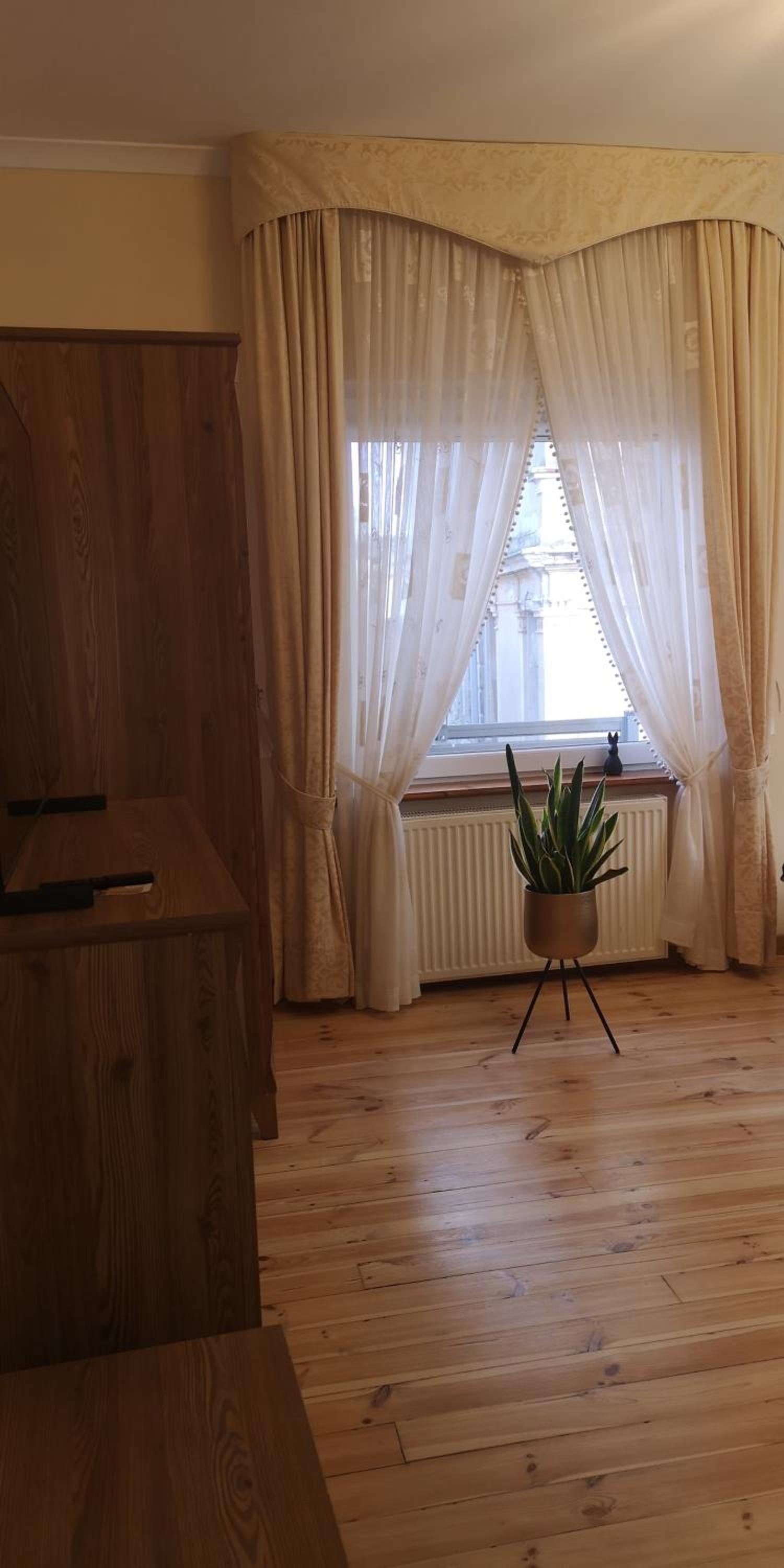 Large Double Room photo 1