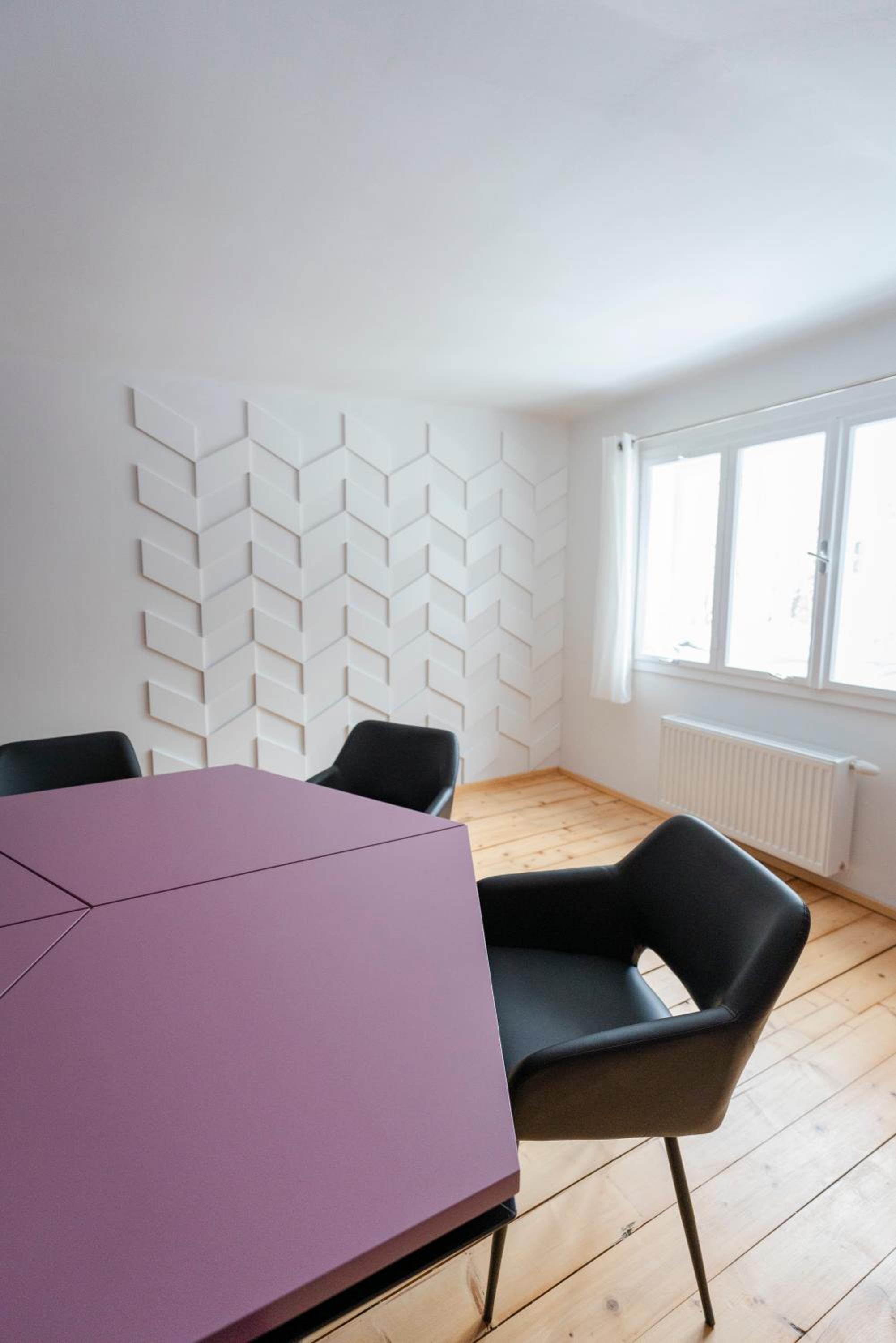 Three-Bedroom Apartment - High Floor photo 3