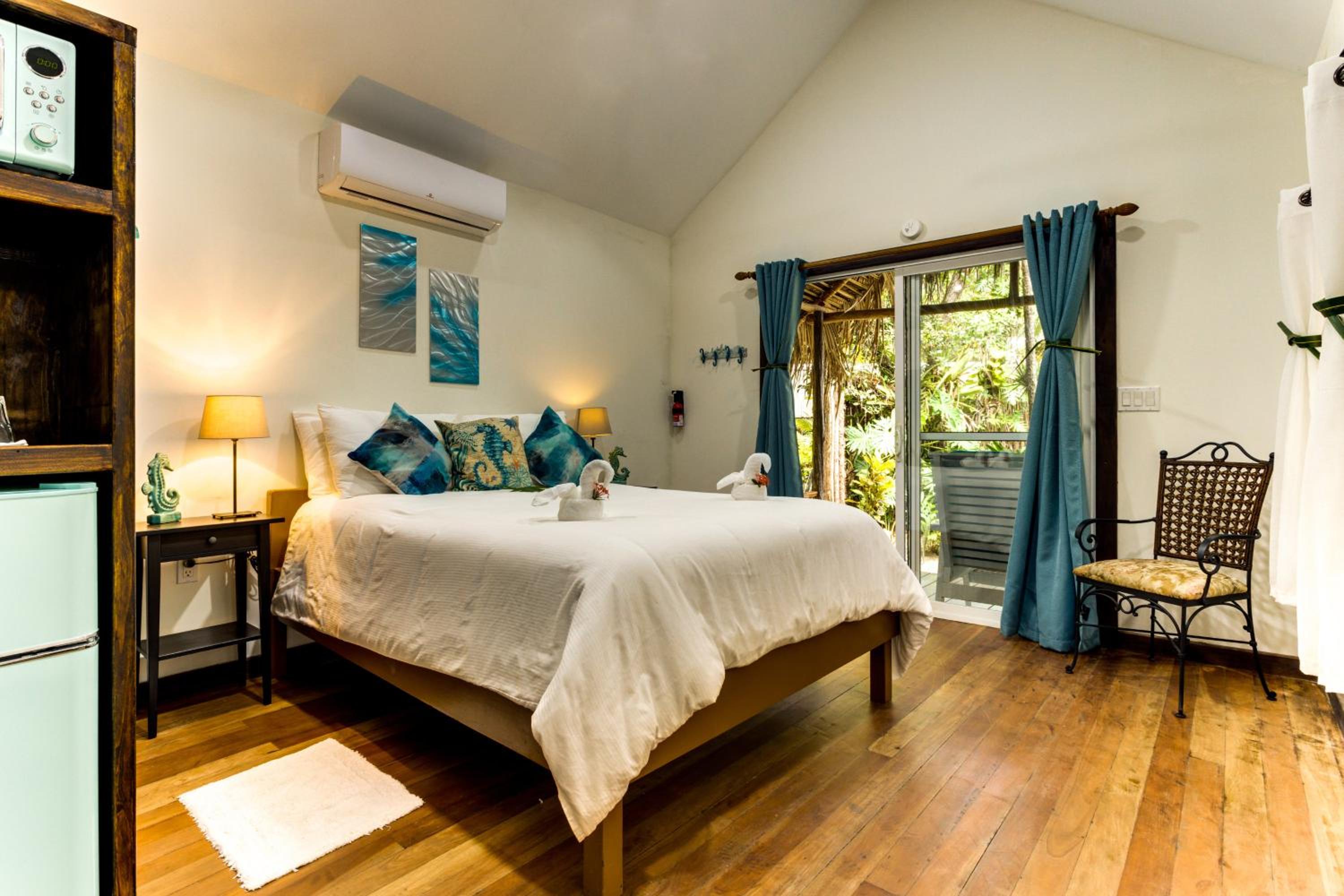 Queen Room with Garden View photo 1