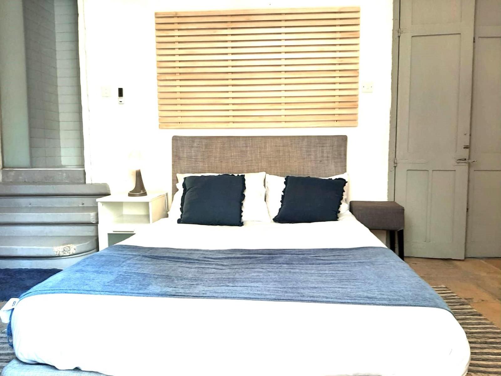 Two-Bedroom Townhouse - Photo 3
