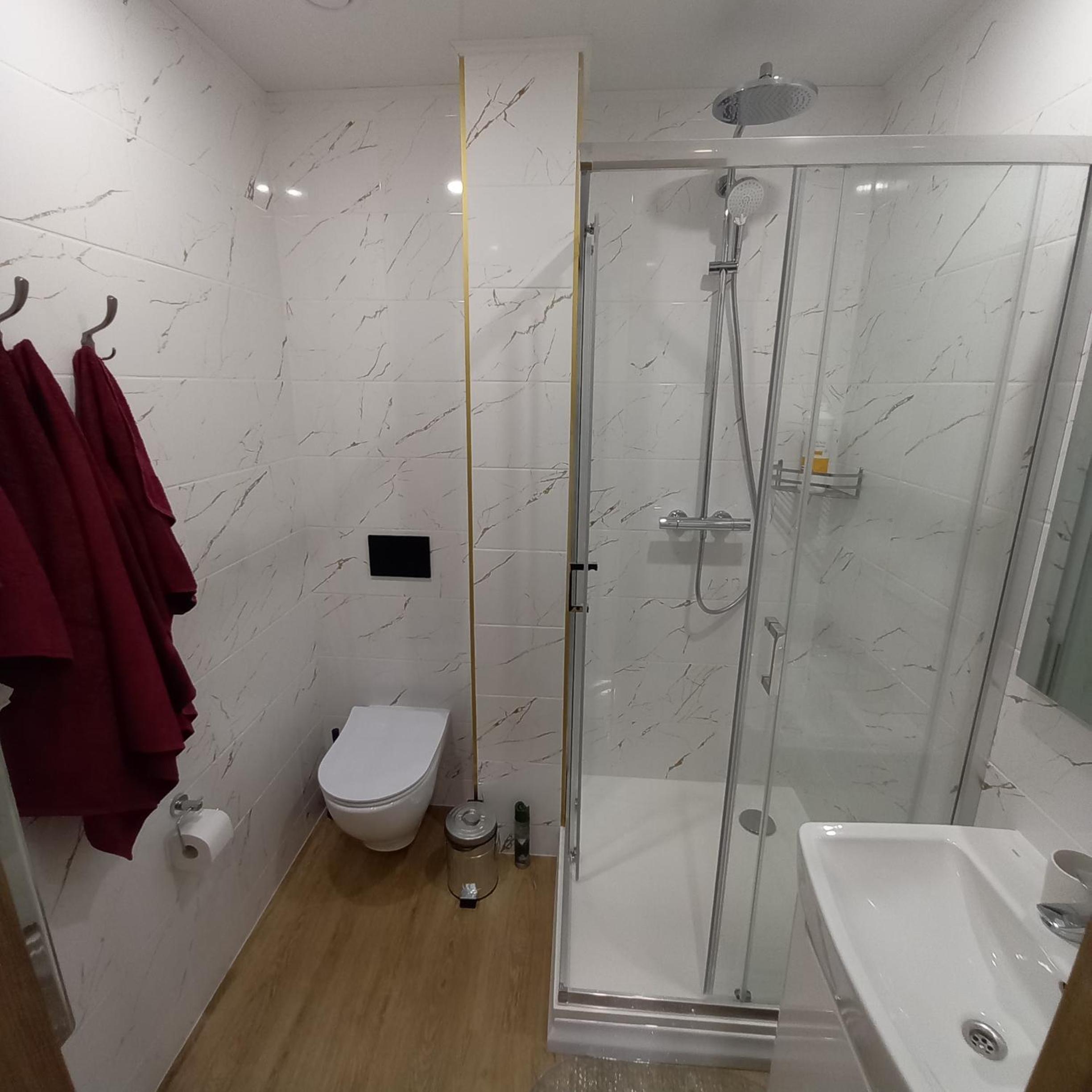 Large Double or Twin Room photo 2