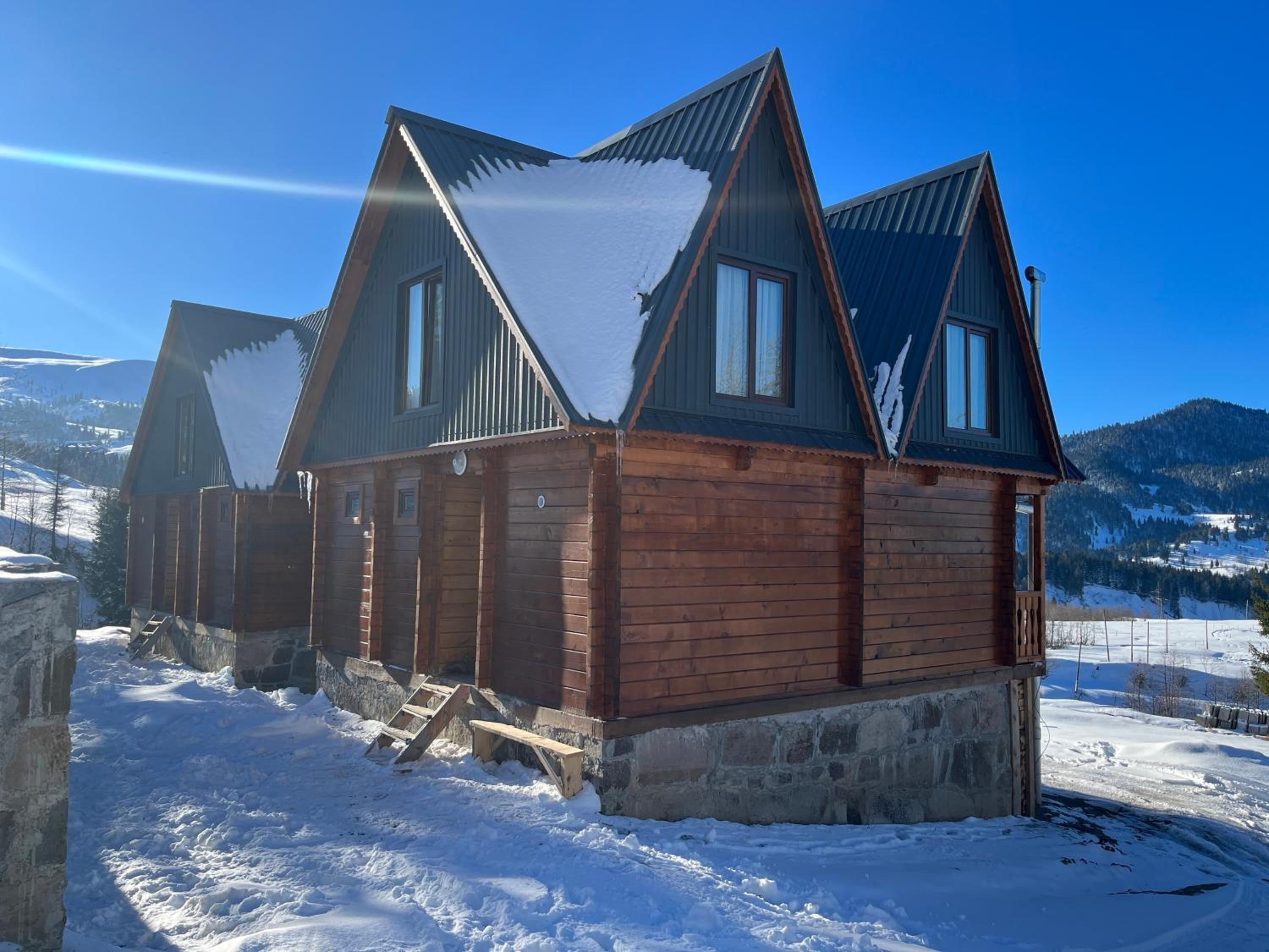 Four-Bedroom House photo 2
