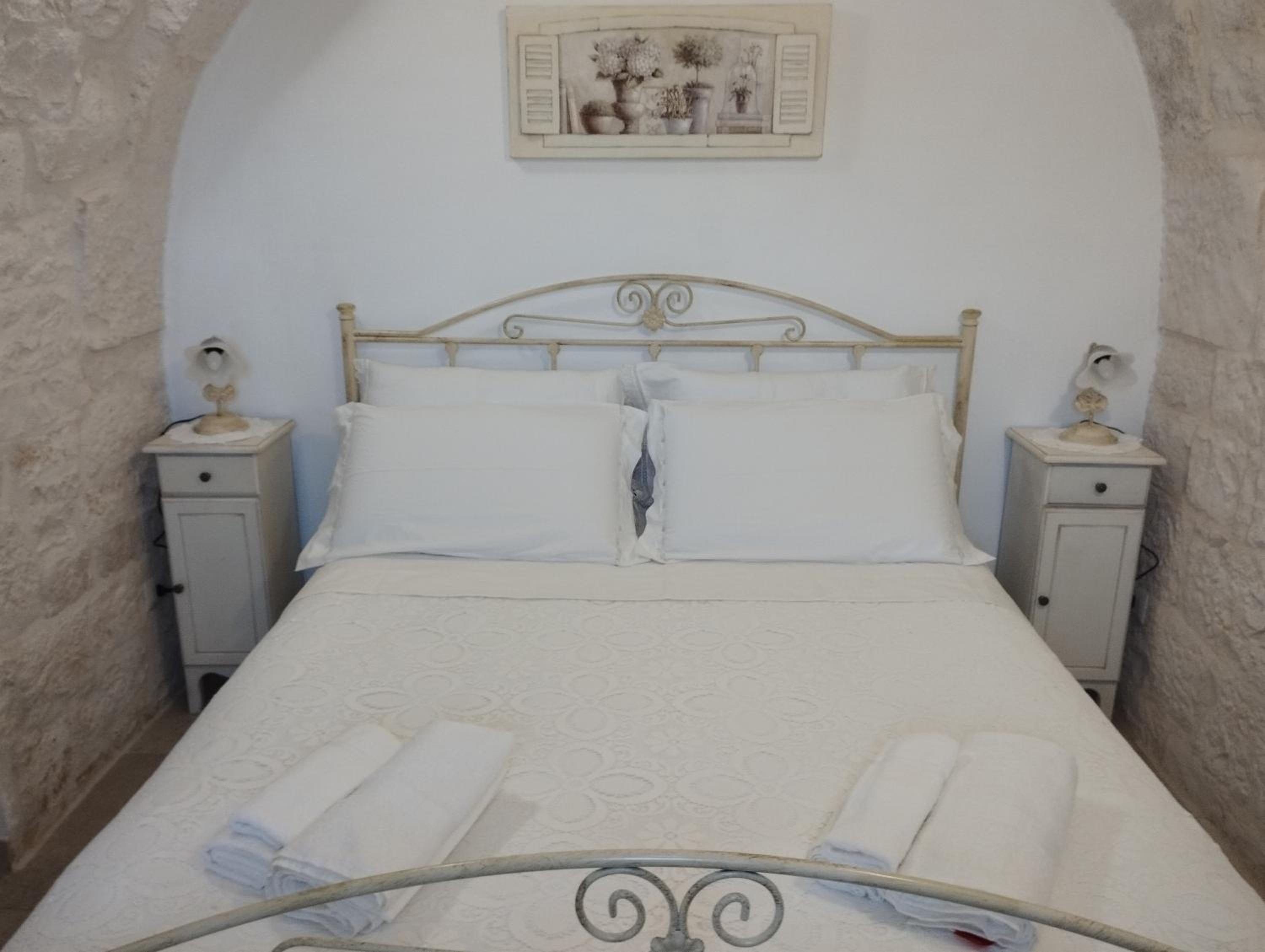 One-Bedroom House photo 1