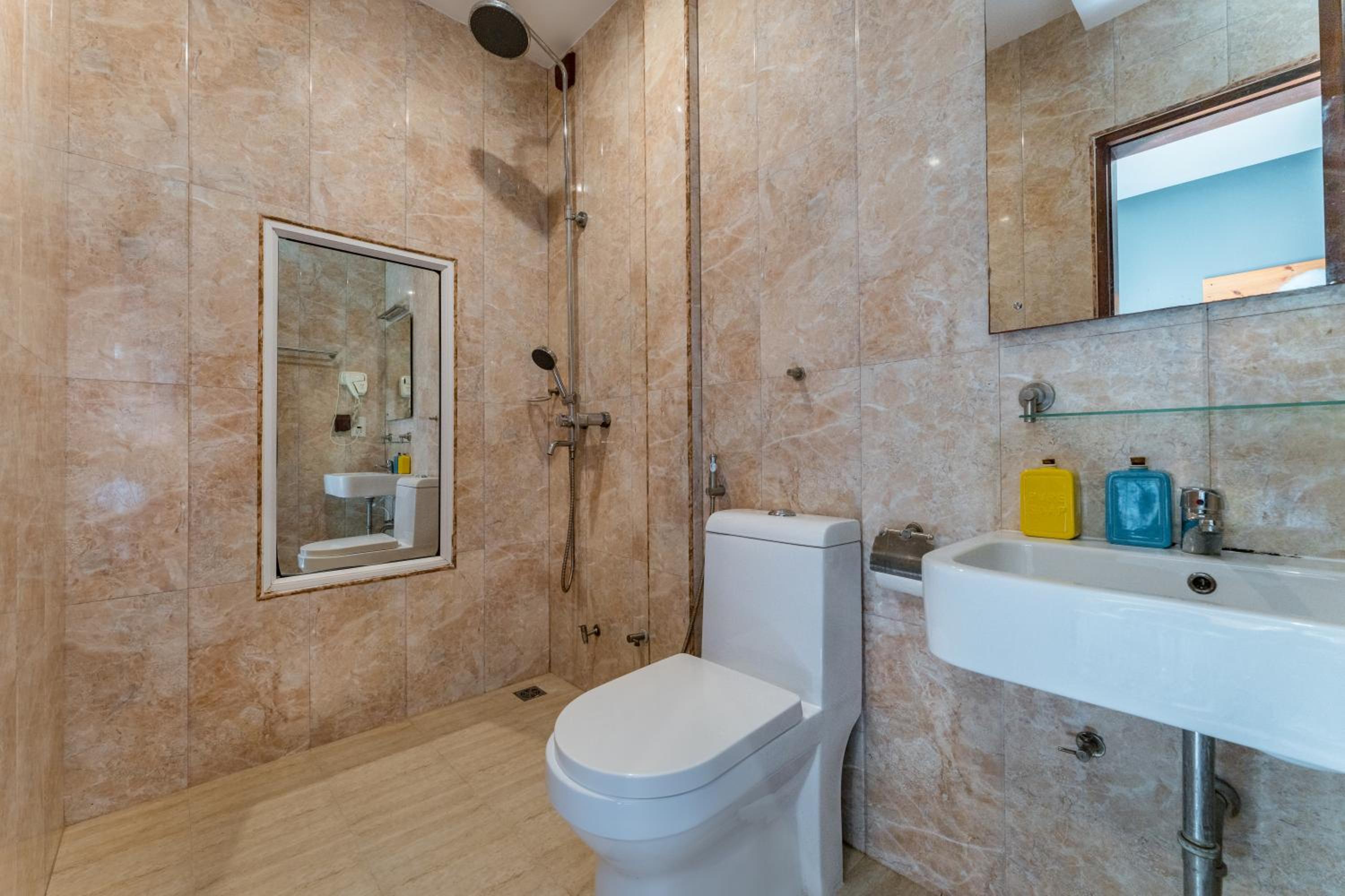 Deluxe Double Room with Balcony and Sea View - Photo 5
