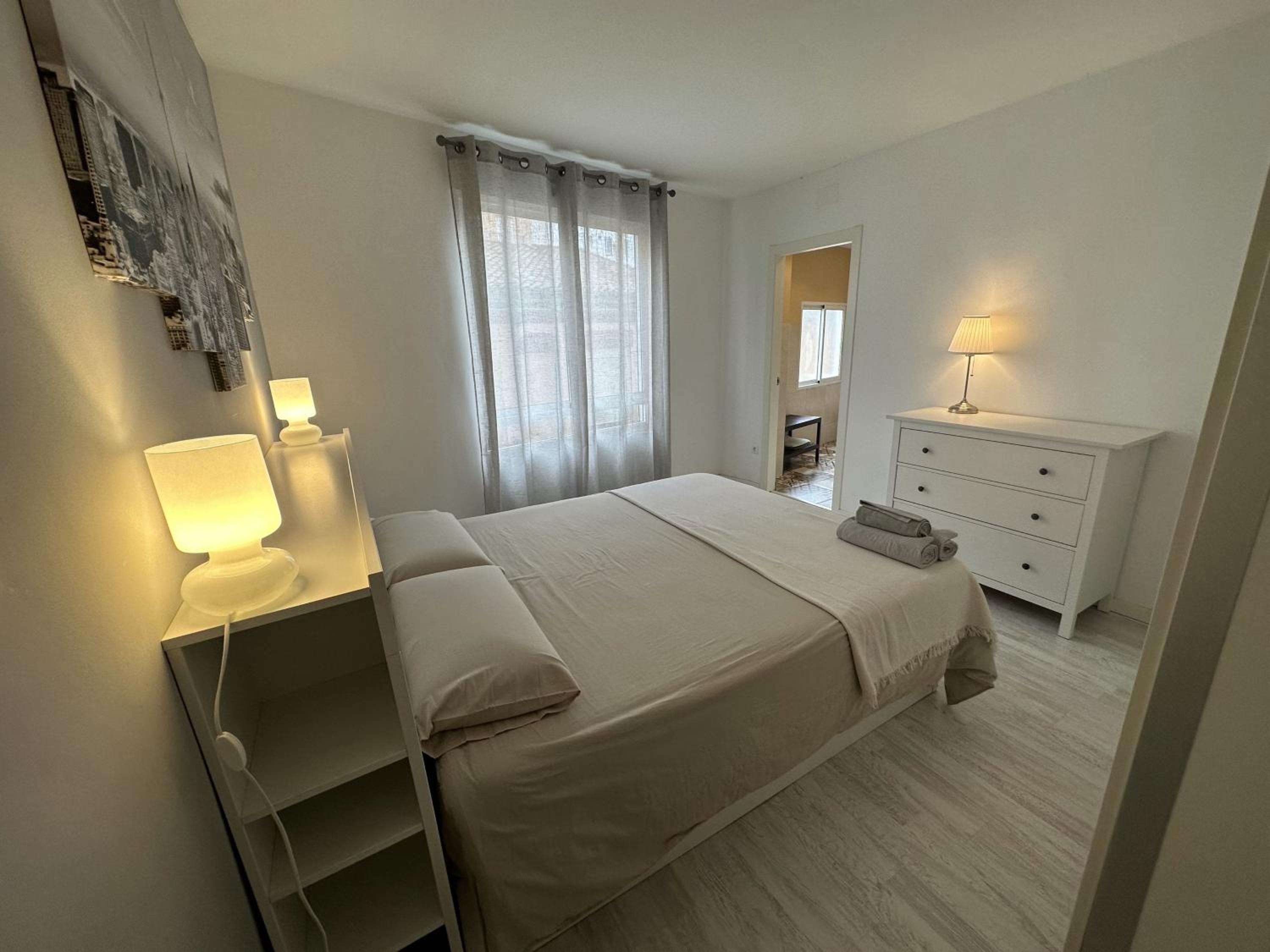 Two-Bedroom Apartment - Photo 2
