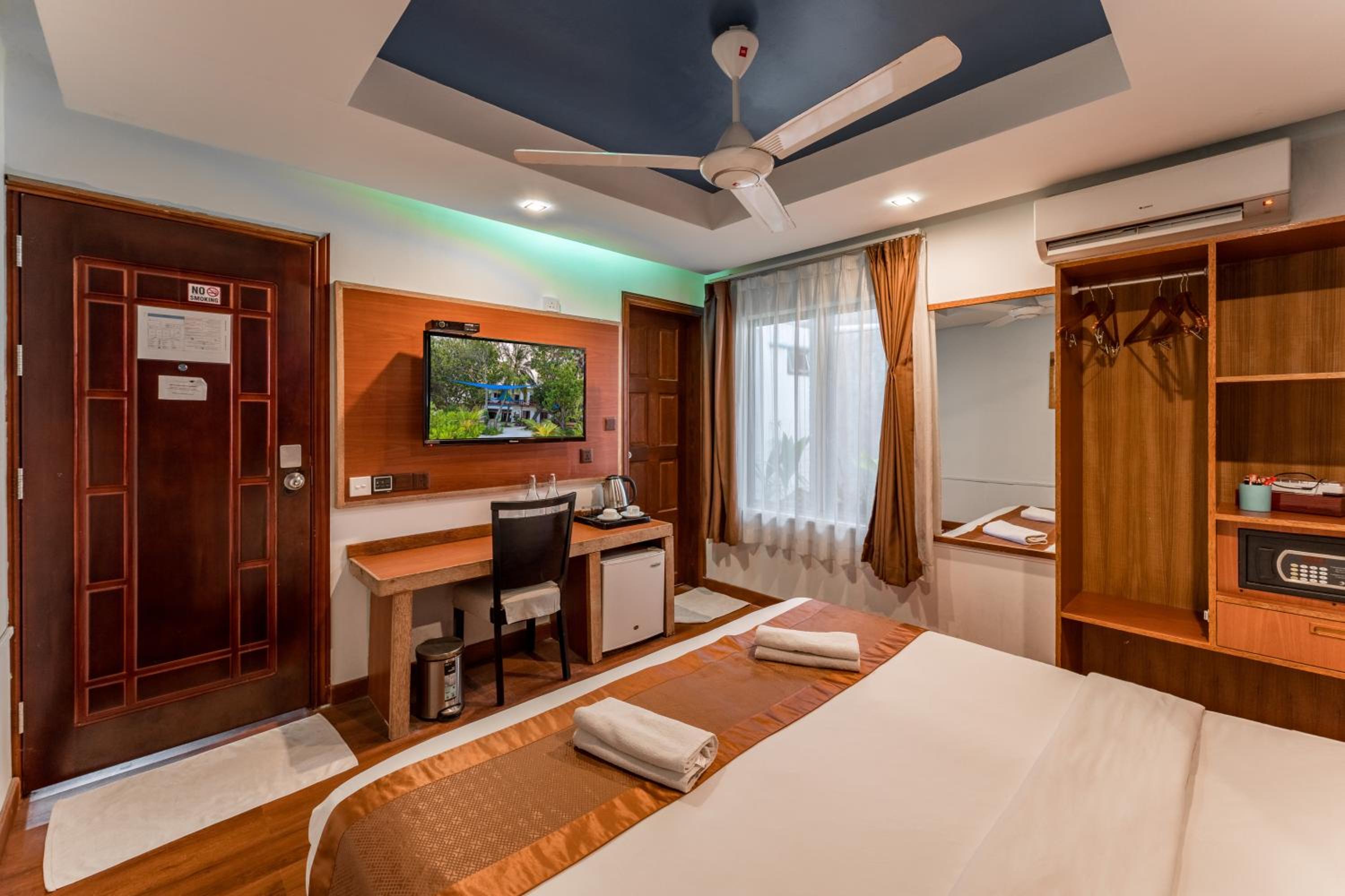 Superior Double Room - Photo 3