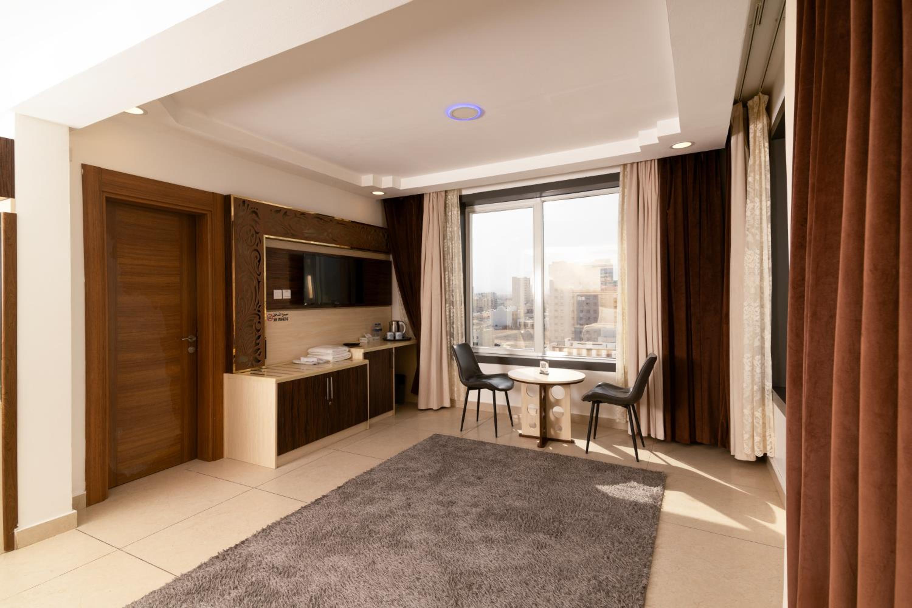 Deluxe Twin Room photo 3