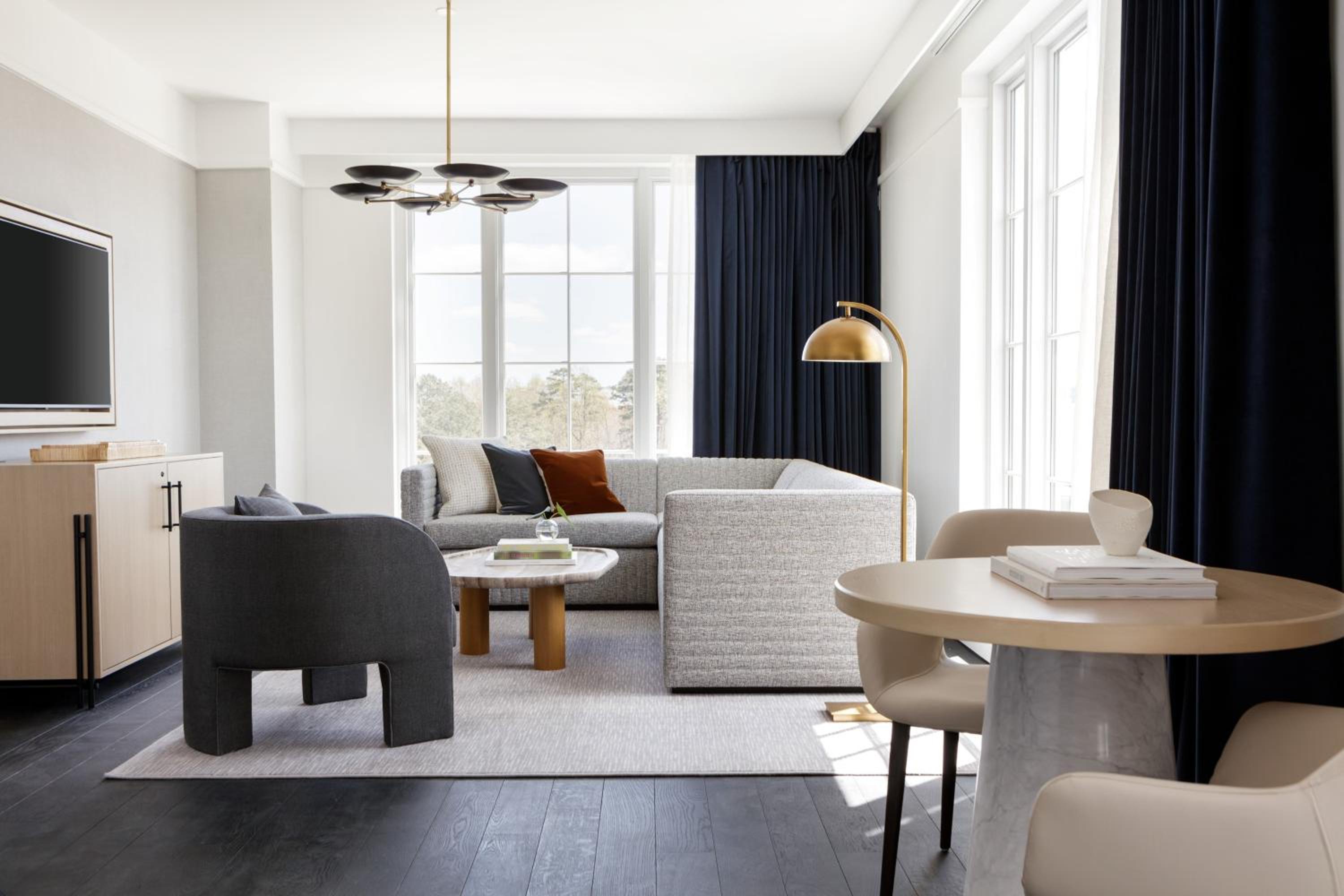 One-Bedroom Suite with Terrace - Photo 1