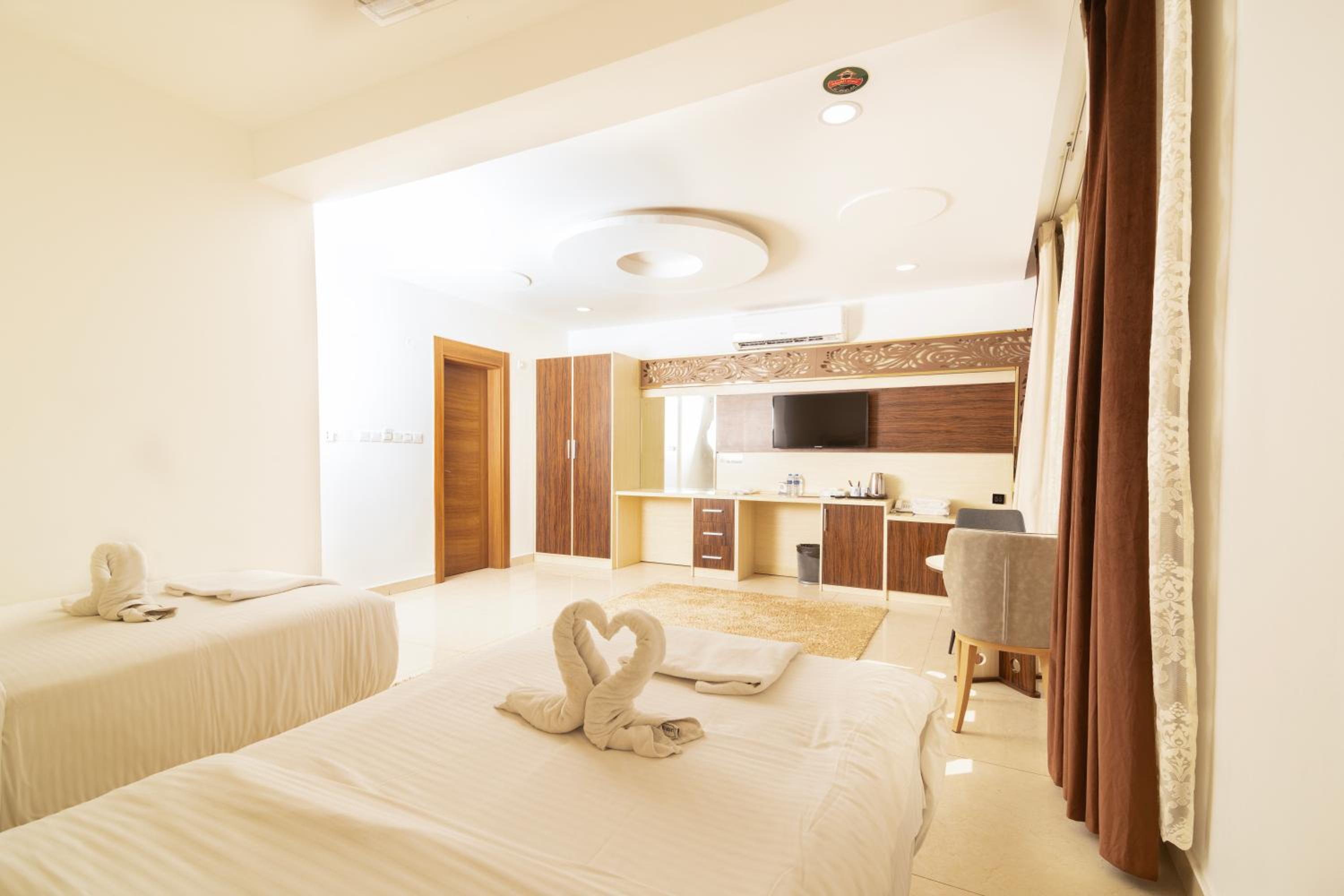 Standard Twin Room photo 2