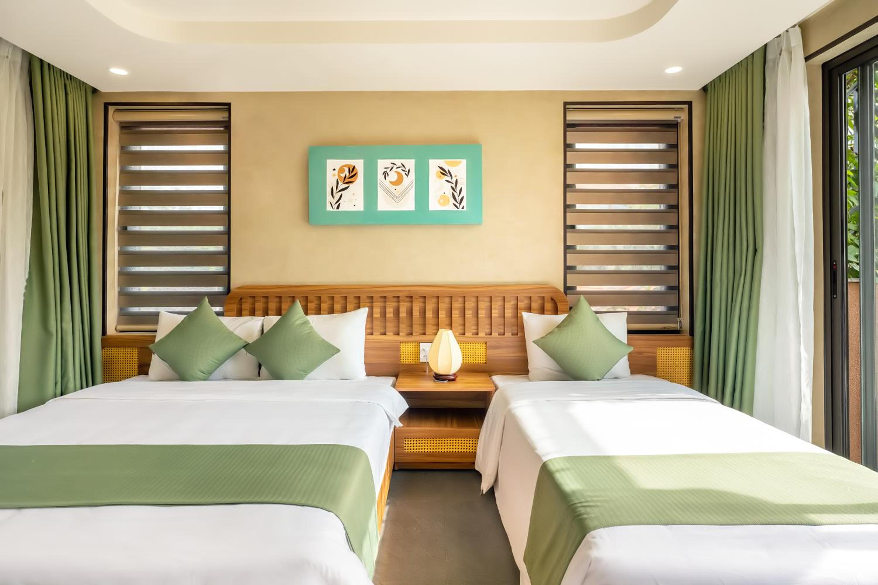 Triple Room with Pool View photo 1