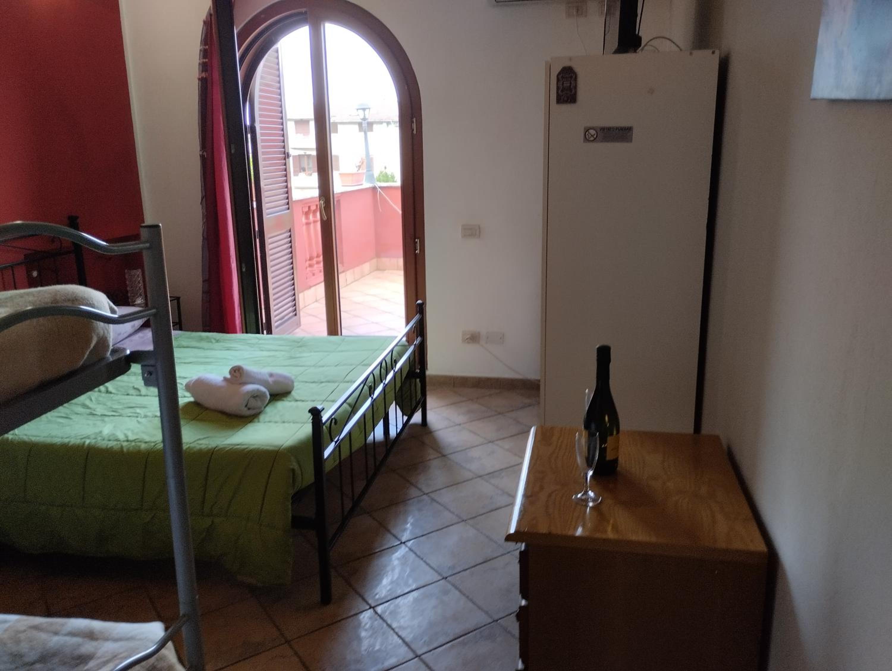 Quadruple Room With Terrace photo 3