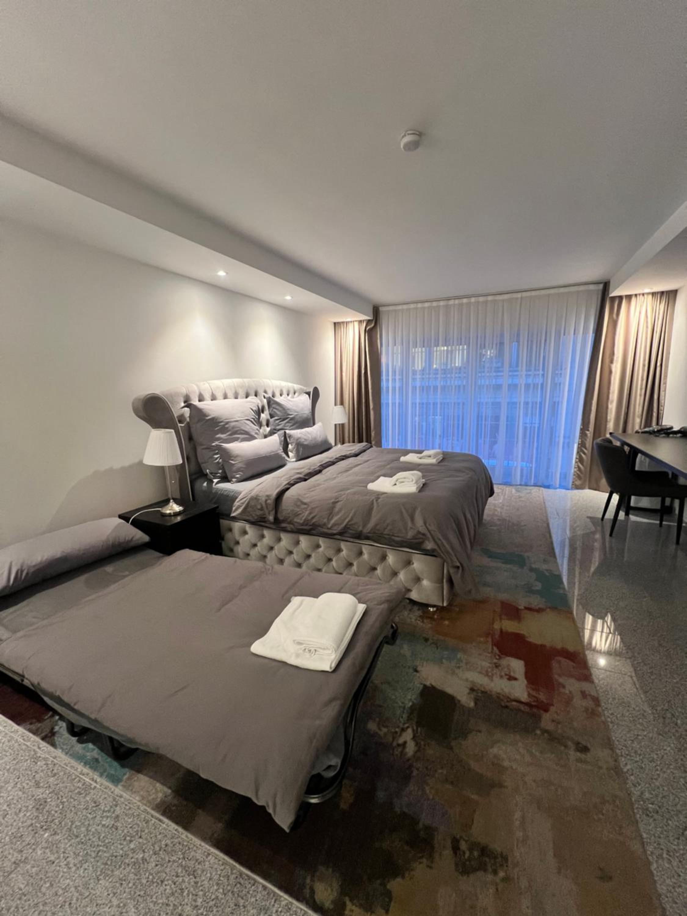 Deluxe Double Room with Extra Bed - Photo 5