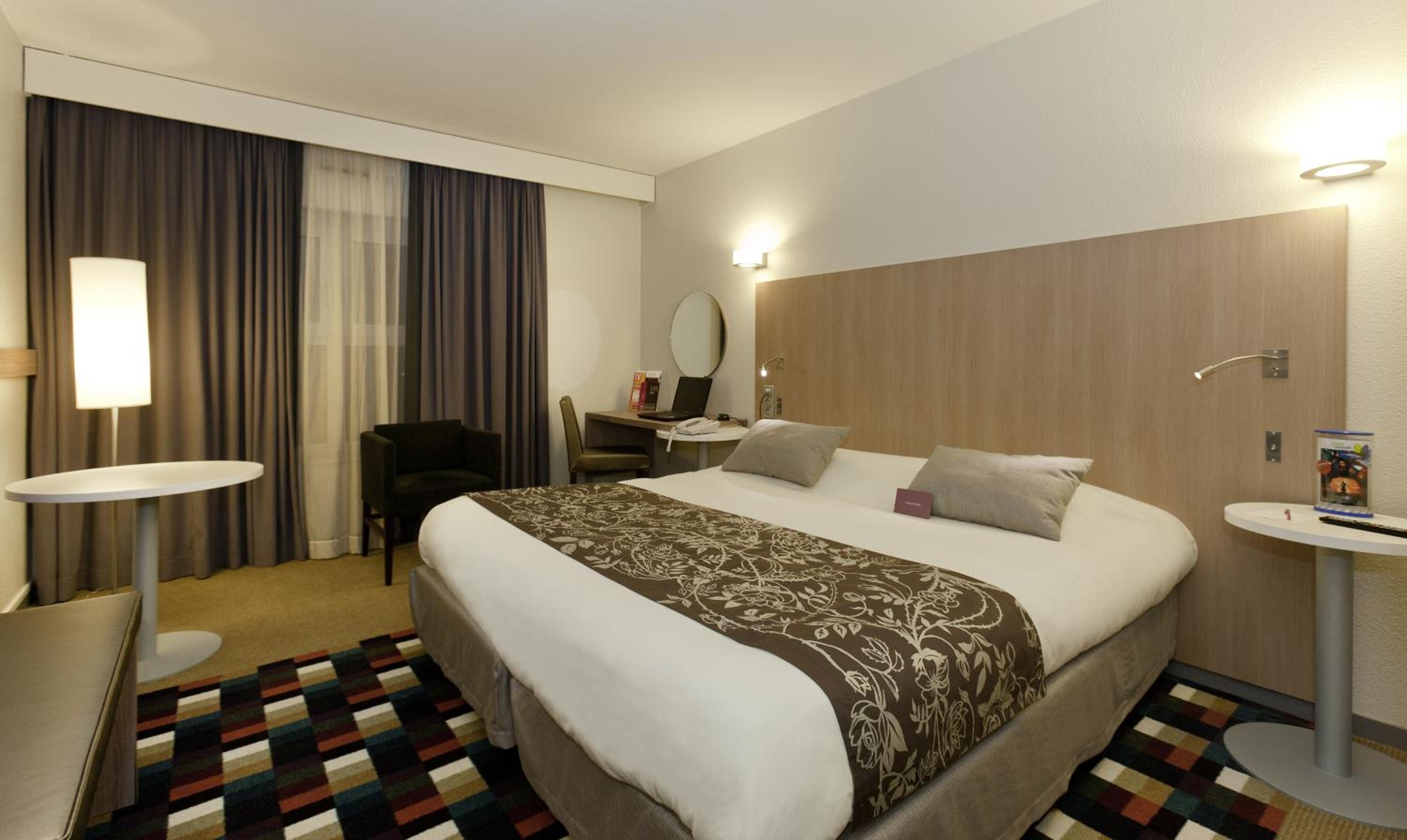 Standard Room with Two Zip Beds - Photo 10