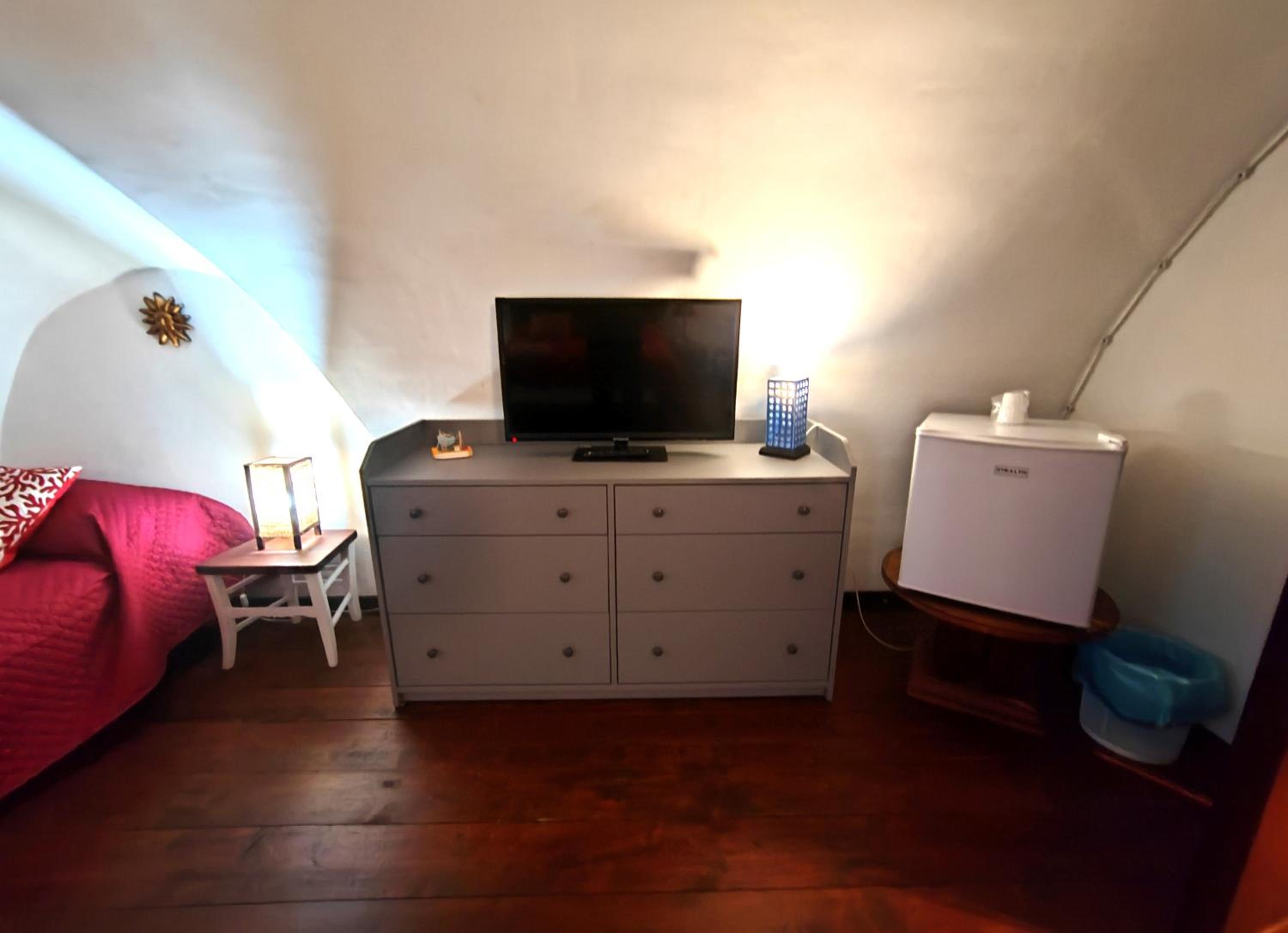Deluxe Room (2 Adults + 1 Child) photo 3