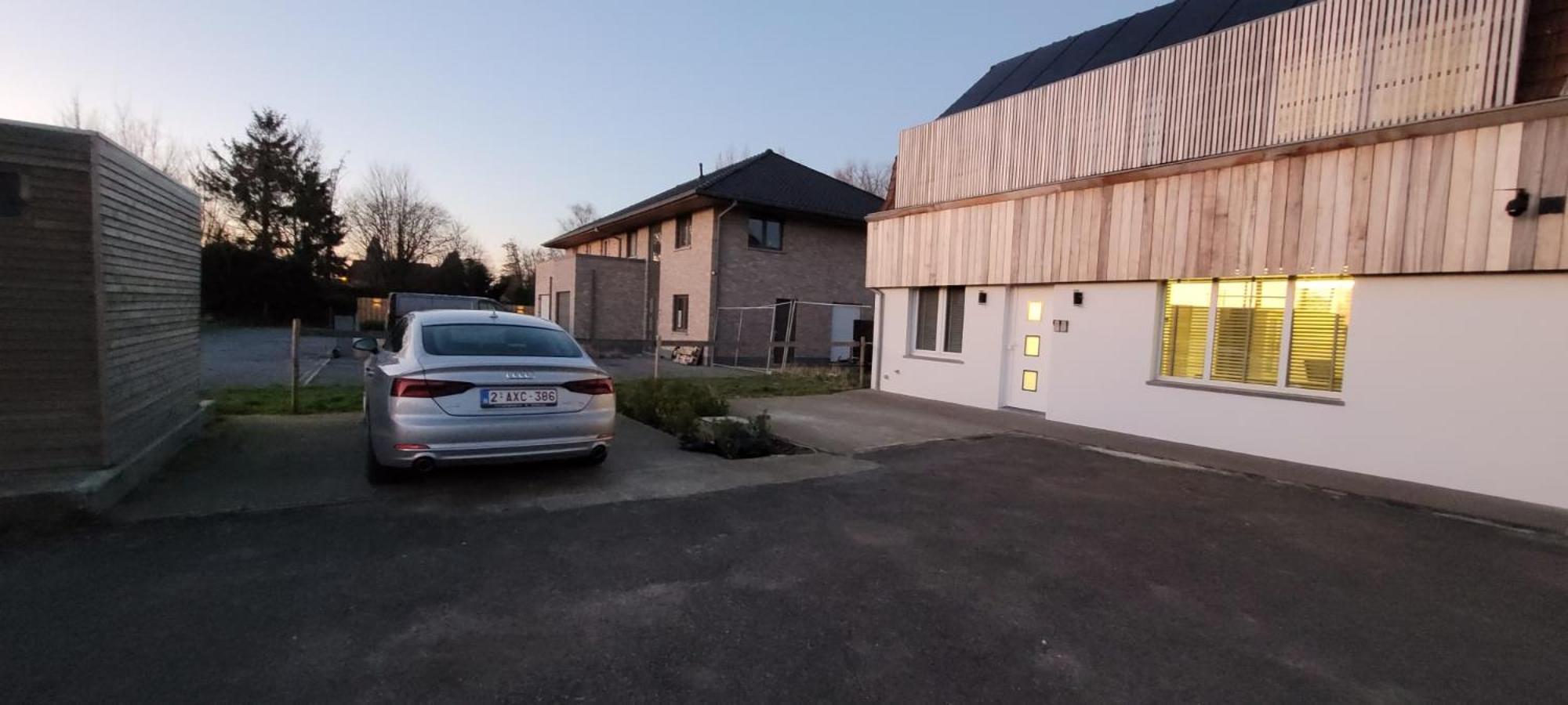 One-Bedroom House photo 1