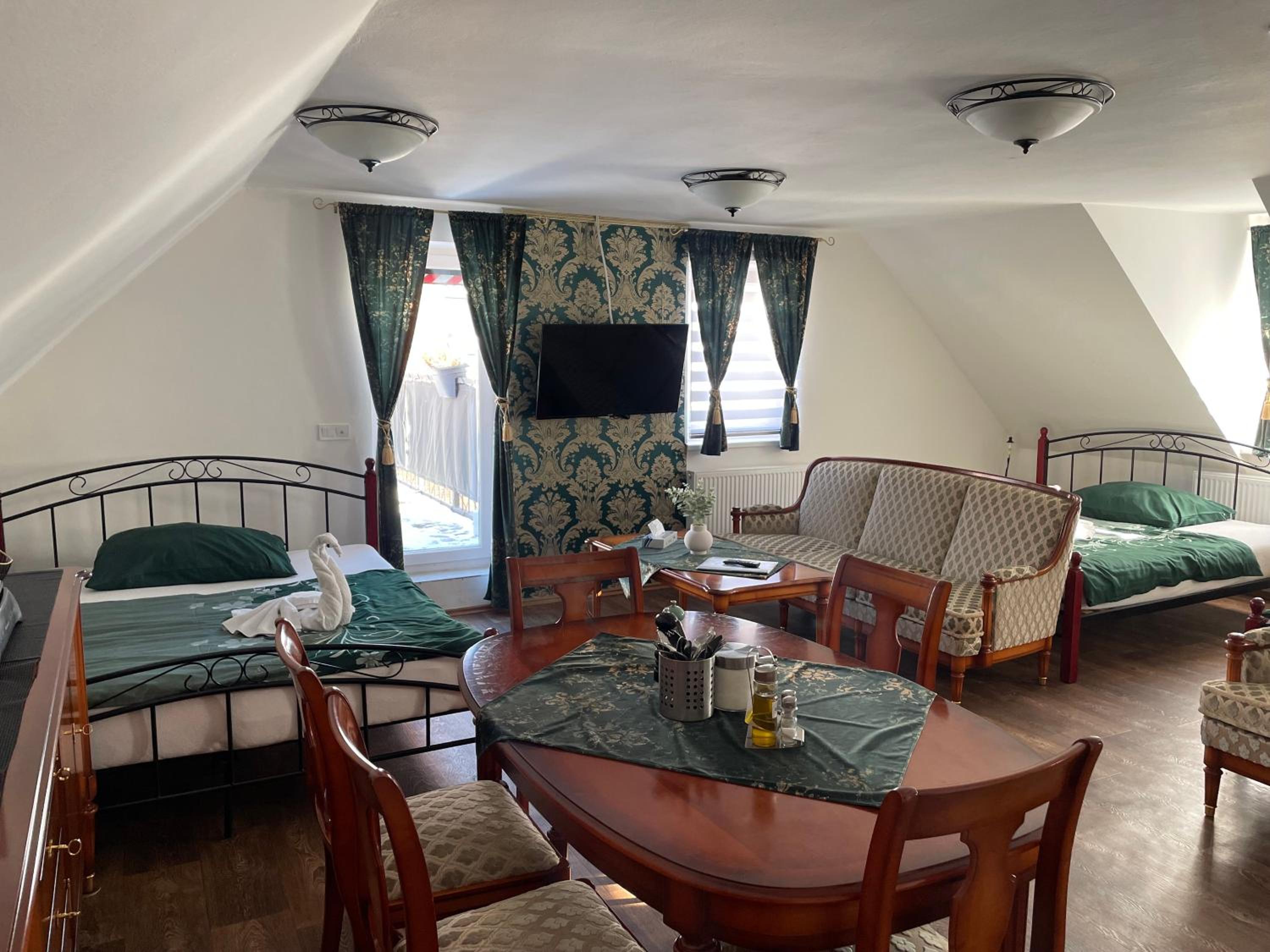 One-Bedroom Apartment