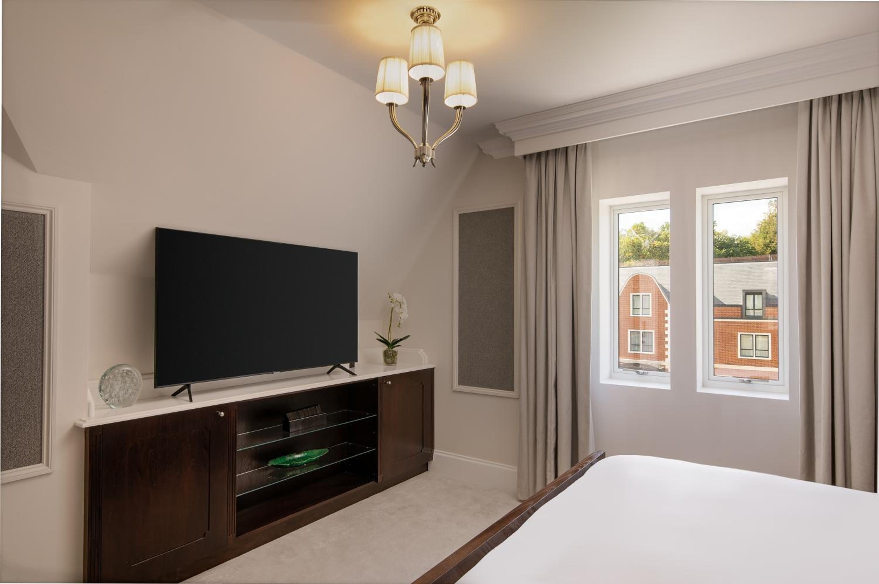 Luxury Two Bedroom King Suite - Photo 5