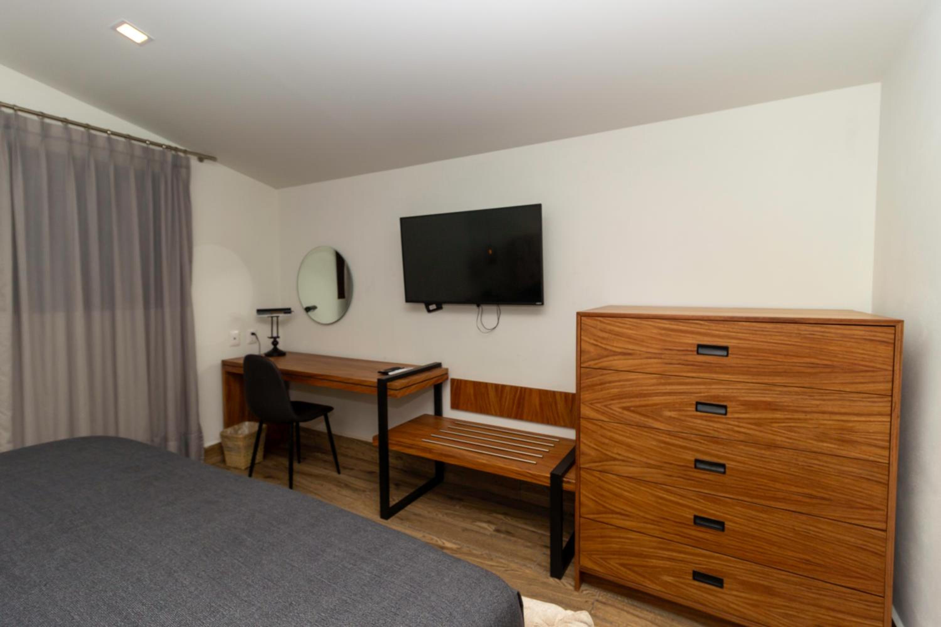 King Suite - Photo 11