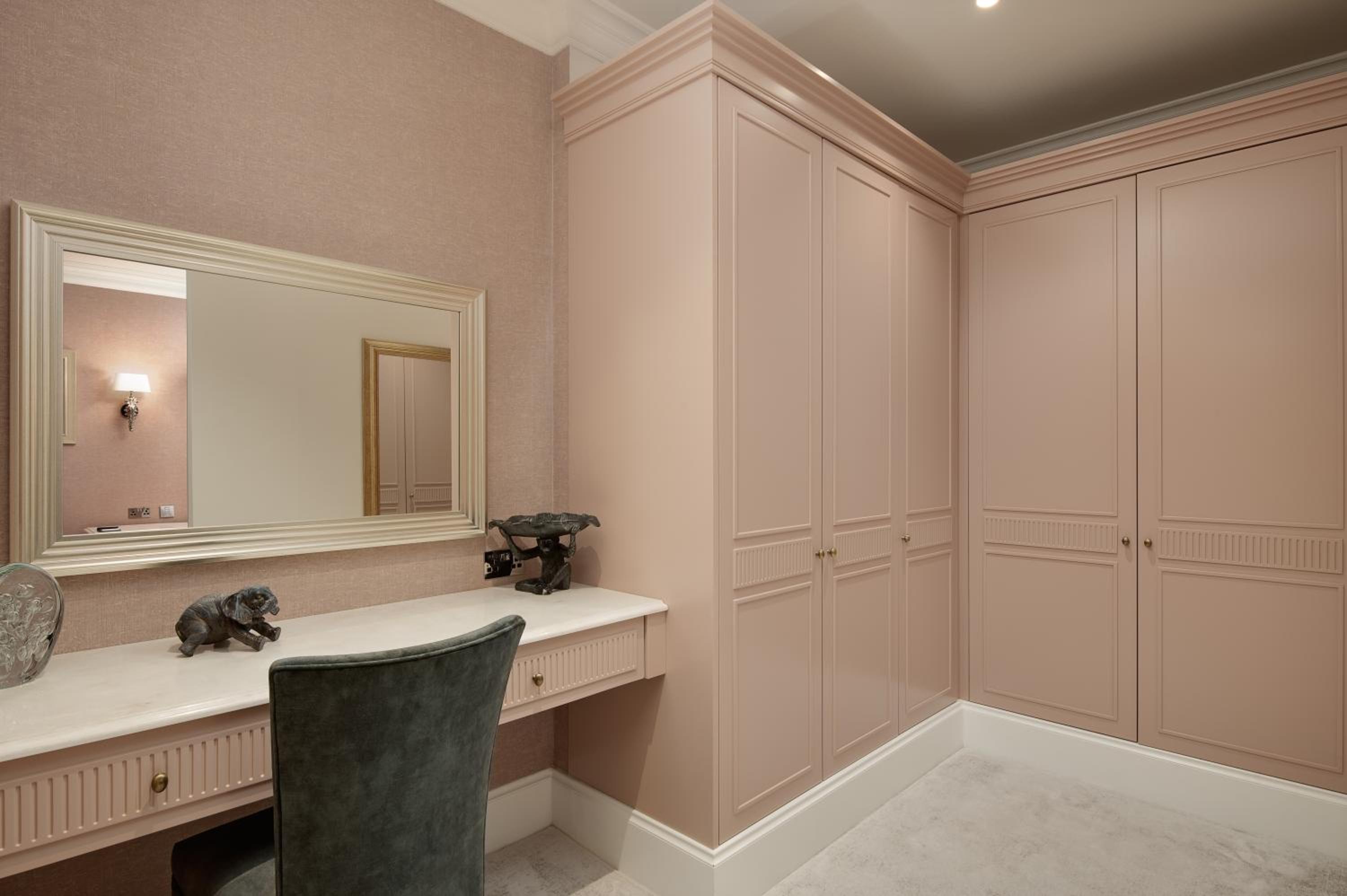 Luxury Two Bedroom Corner Suite - Photo 4