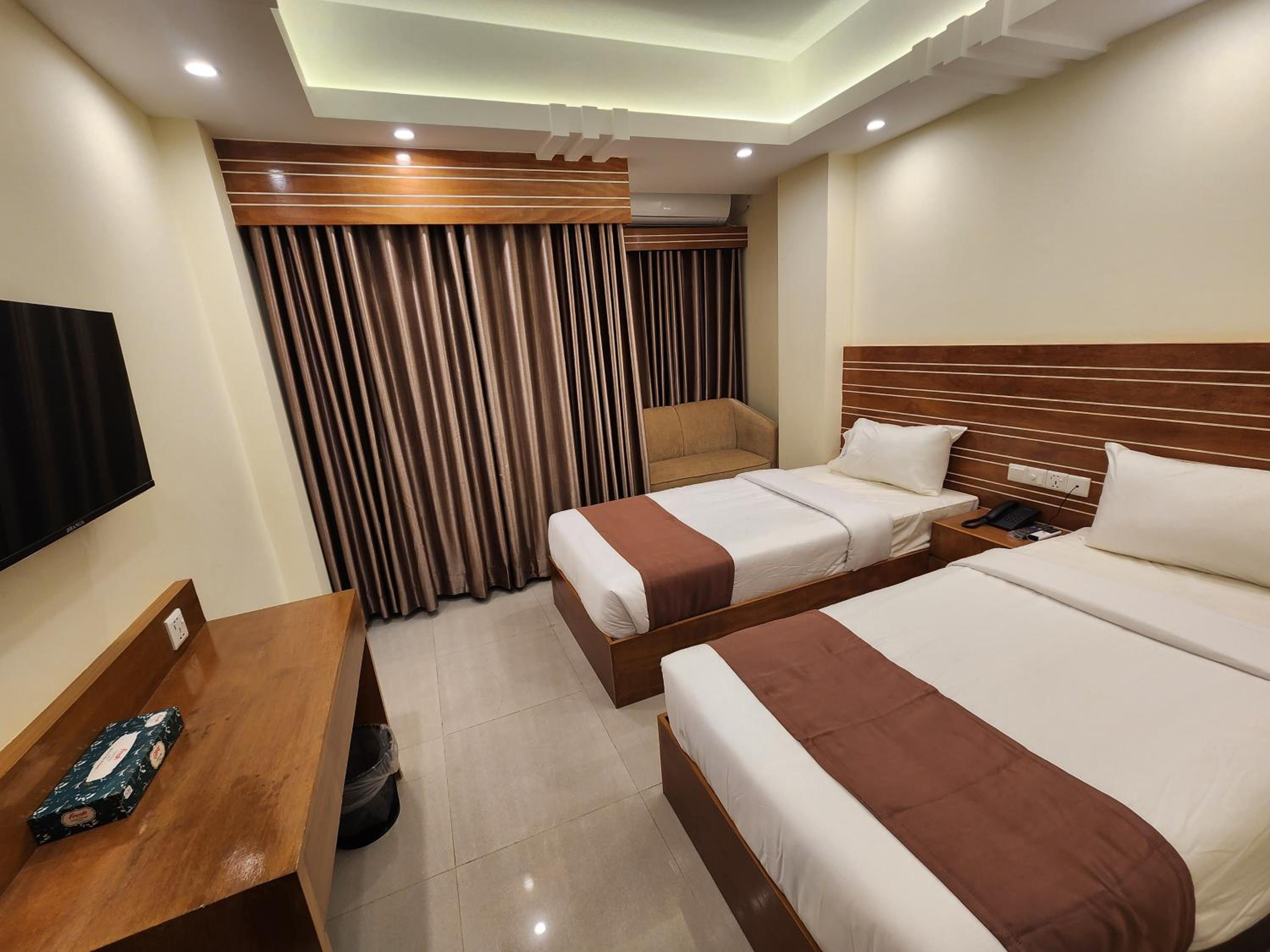 Deluxe Twin Room