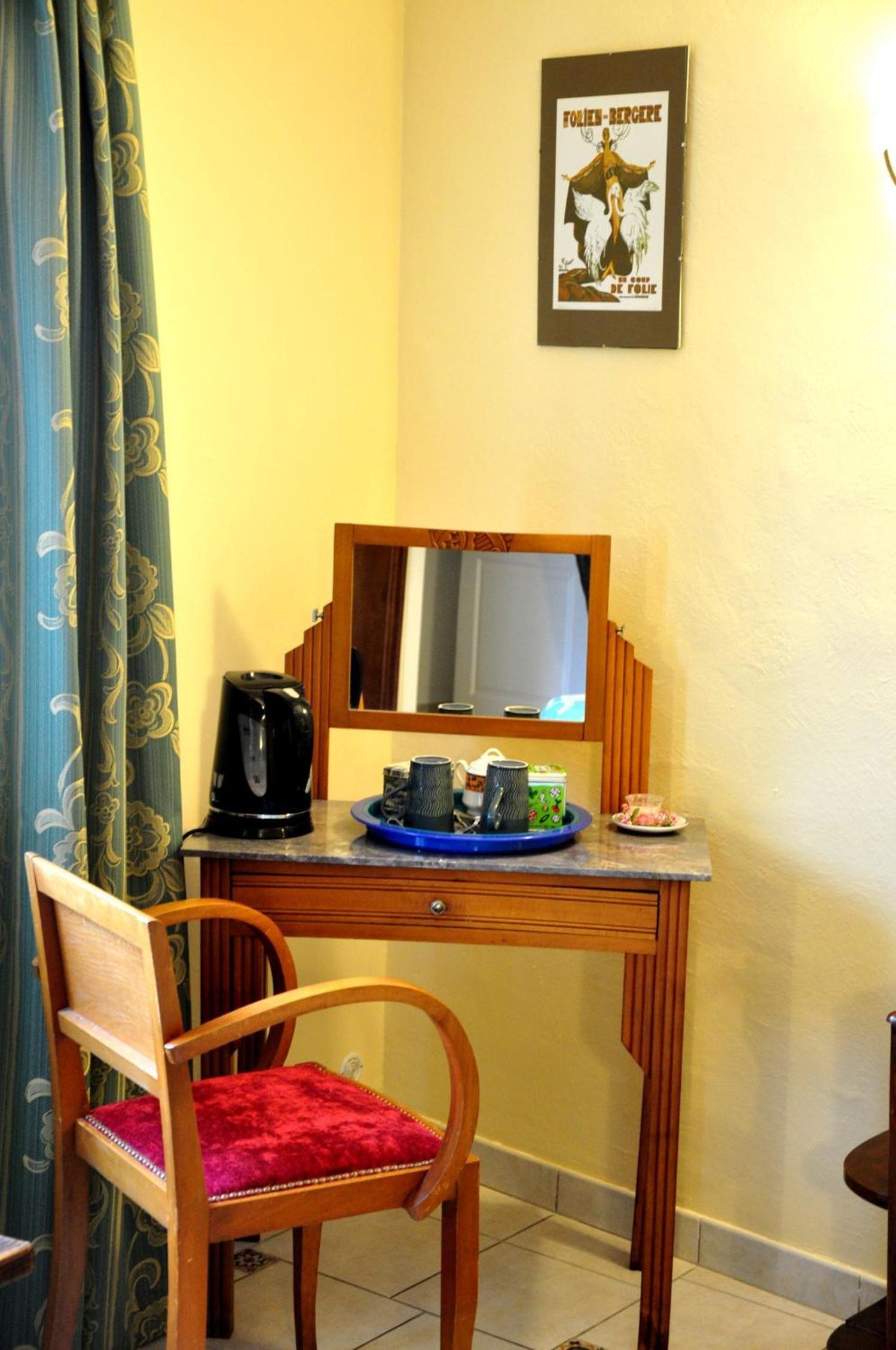 Classic Triple Room - Photo 2