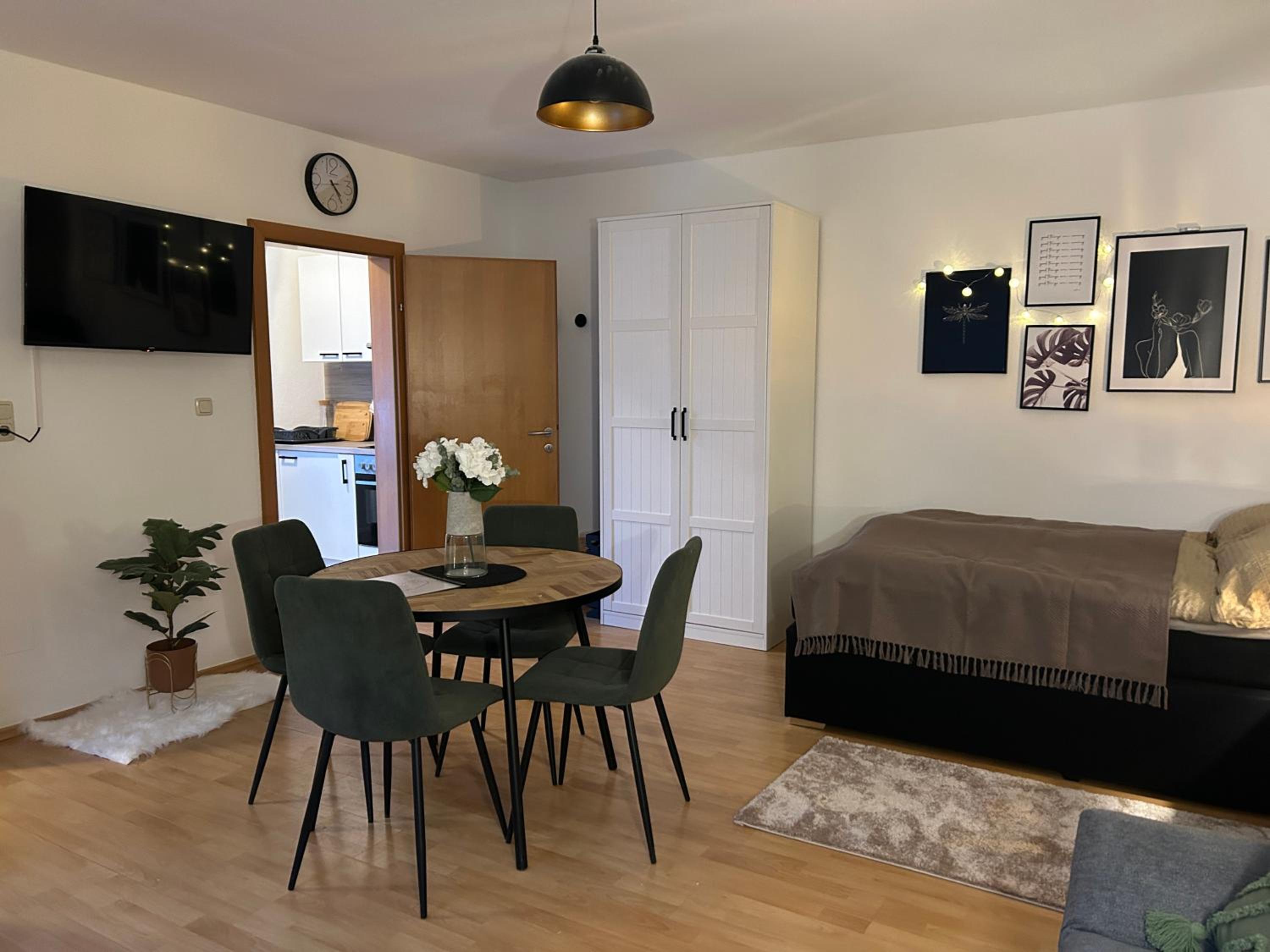 One-Bedroom Apartment photo 2