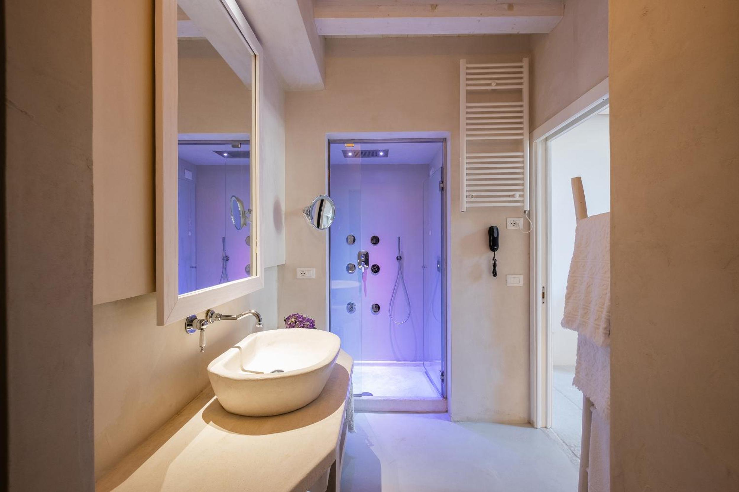 Duplex Room - Photo 7