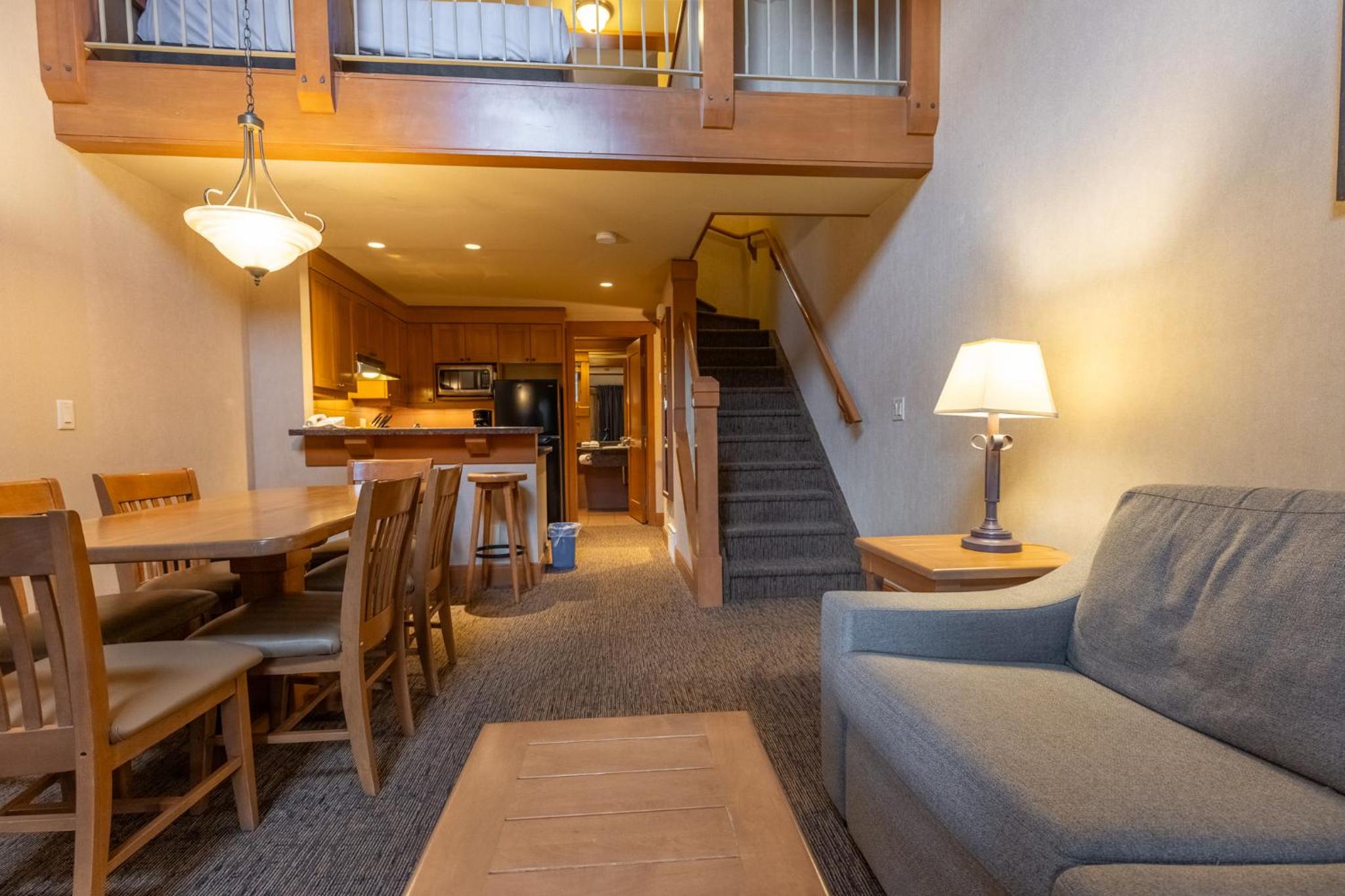 Two-Bedroom Apartment - Loft 4 Queens - Photo 2