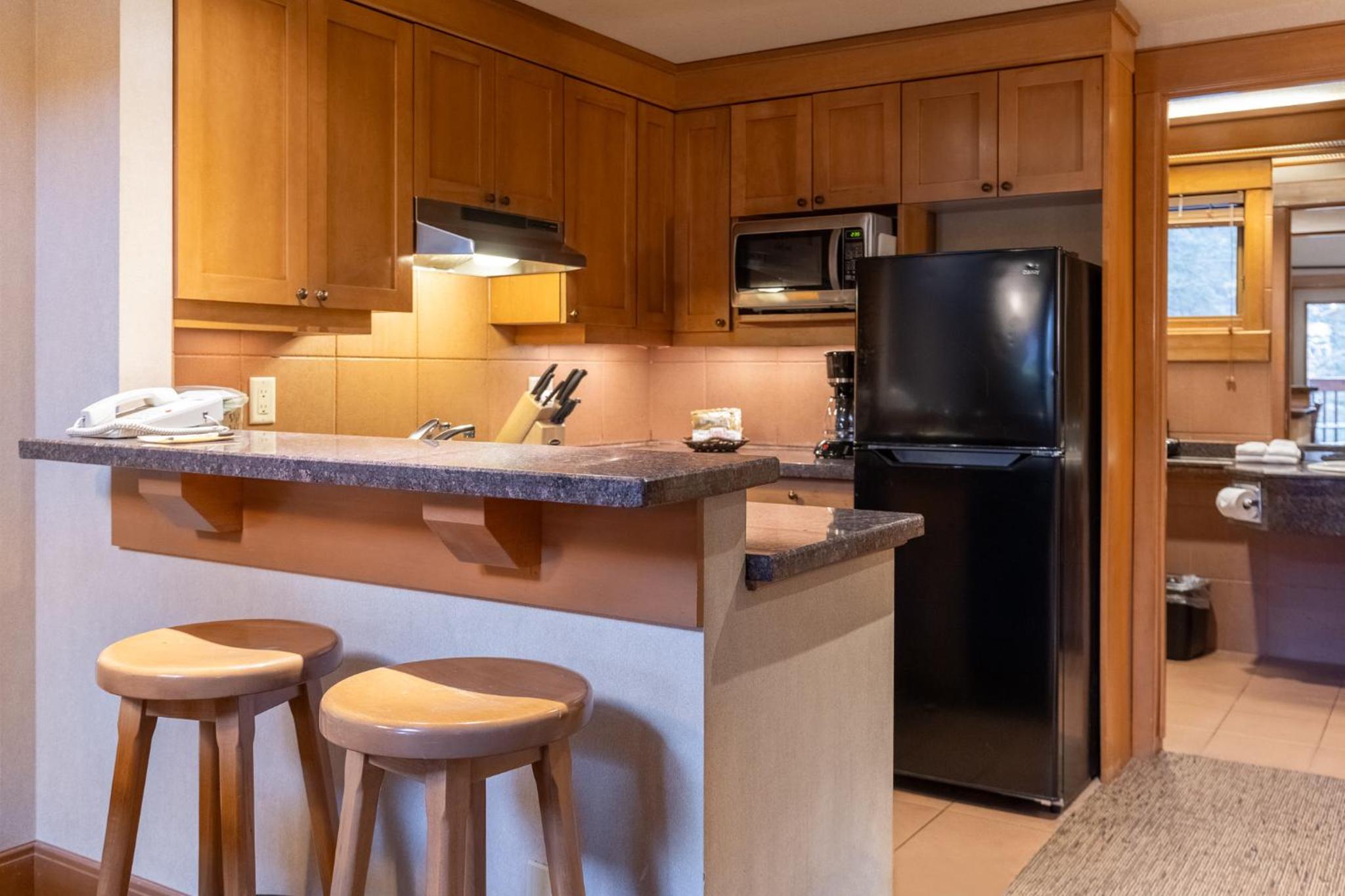 Two-Bedroom Apartment - Loft 4 Queens - Photo 13