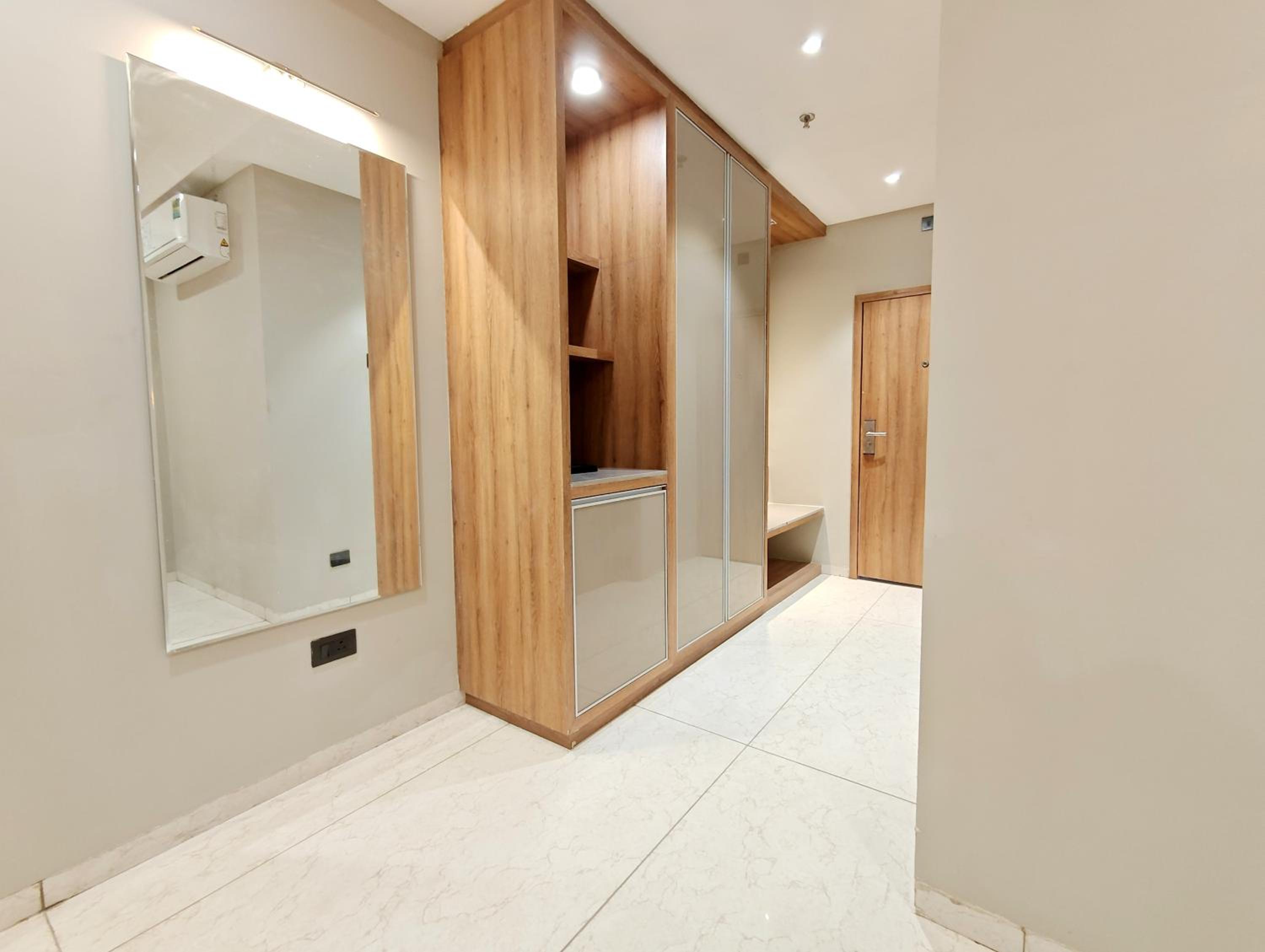 Deluxe King Room - Photo 20