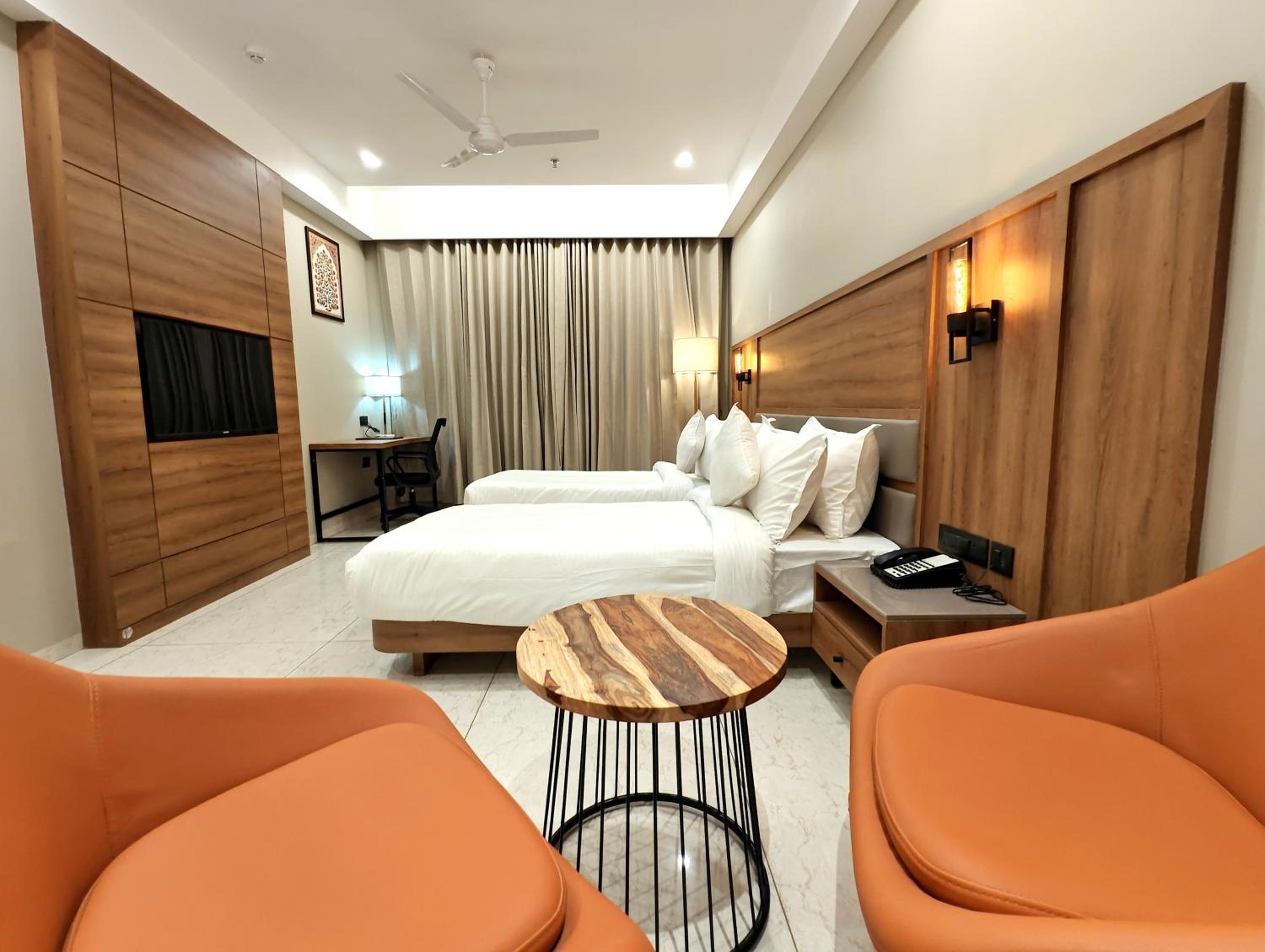 Deluxe Twin Room - Photo 1