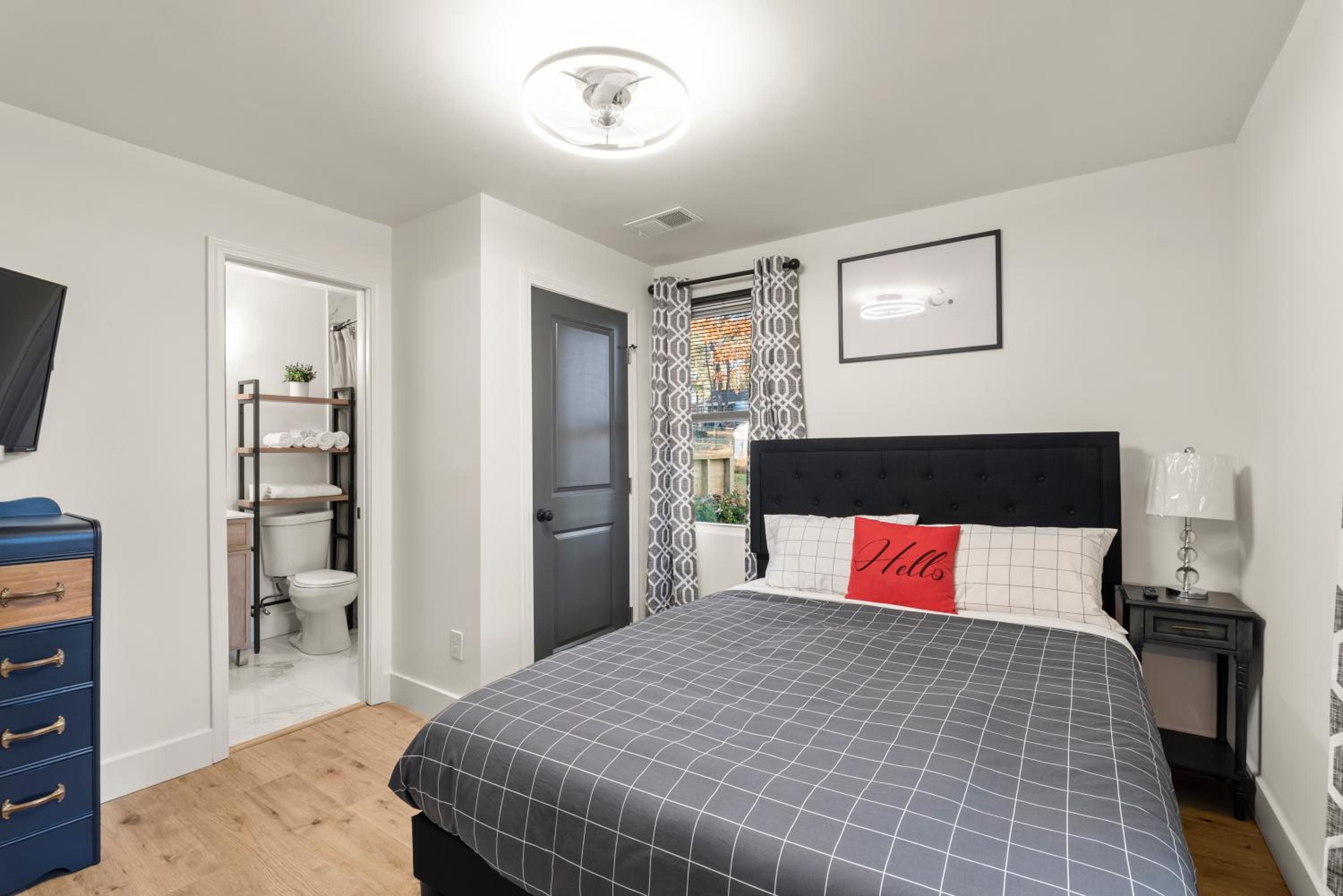 Two-Bedroom House photo 1