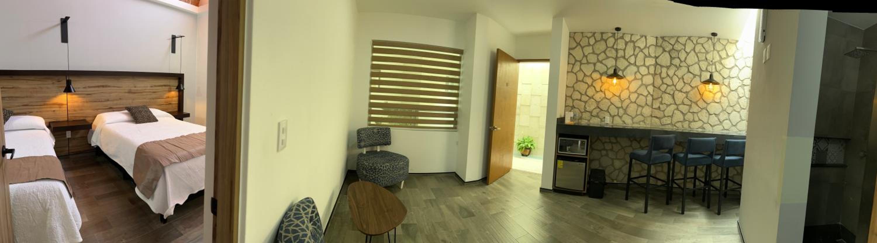 Deluxe Room - Photo 2