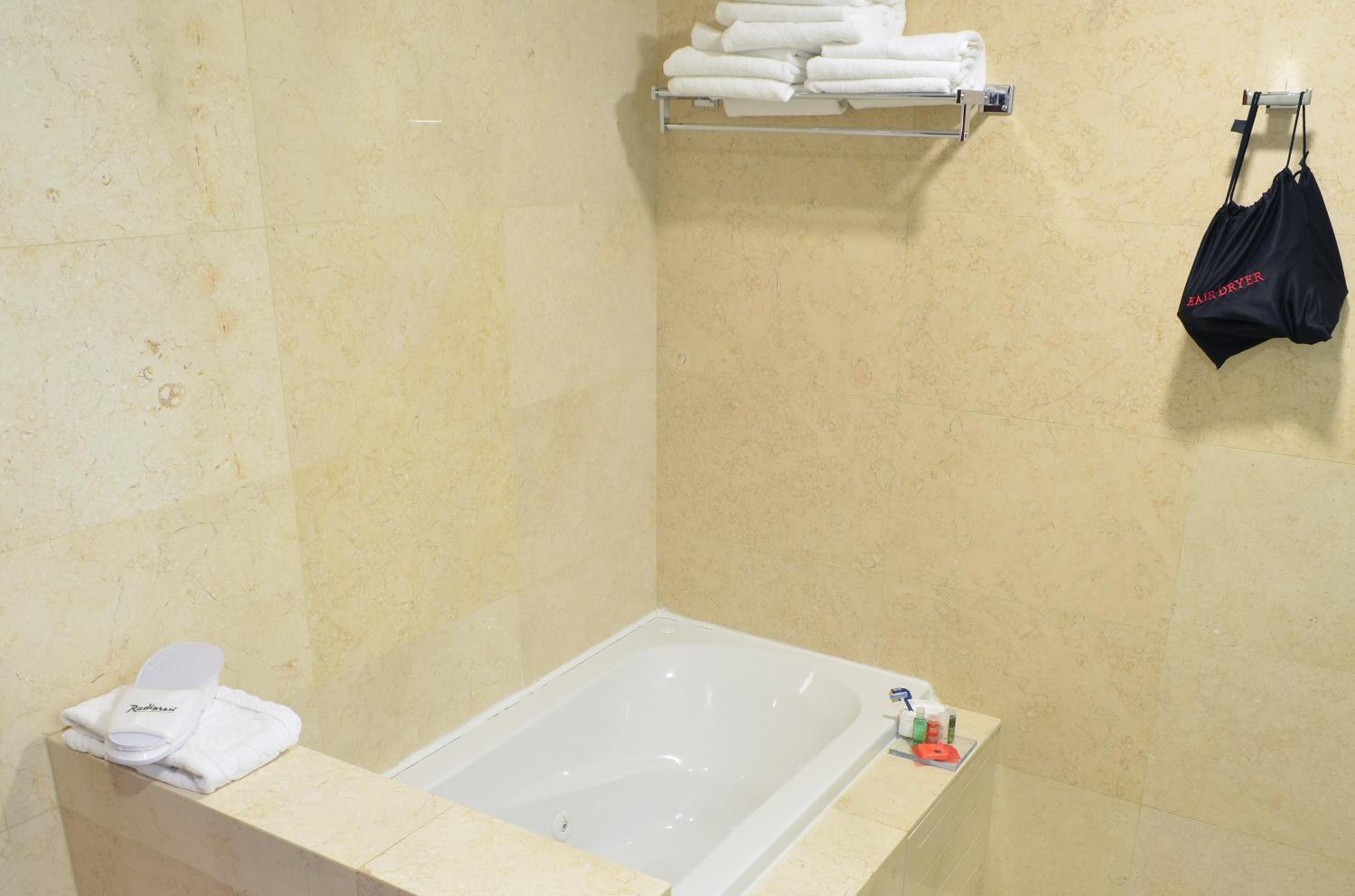 King Studio Suite photo 3