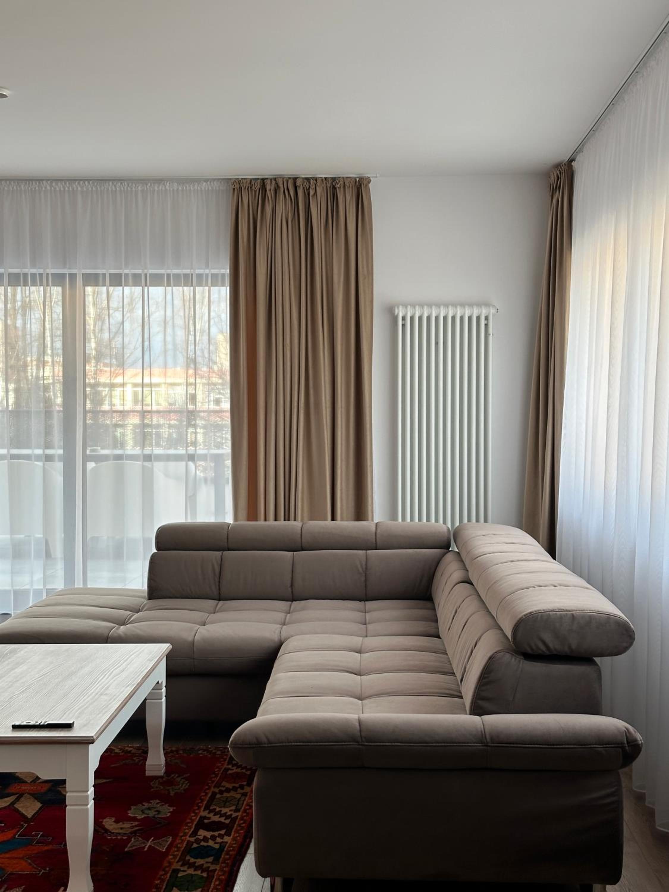 One-Bedroom Apartment with Terrace