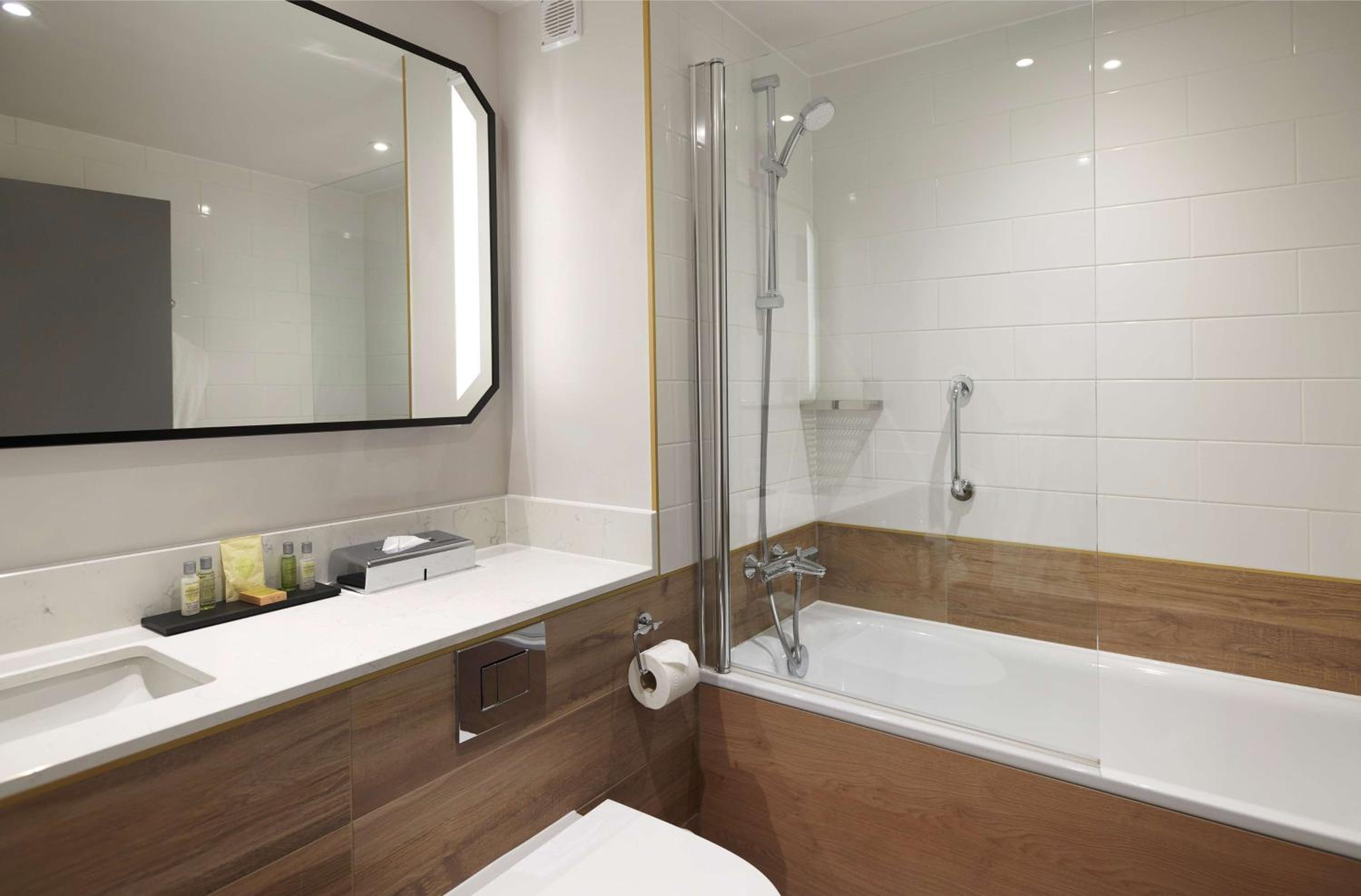 Deluxe King Room with Wellness  - Photo 5