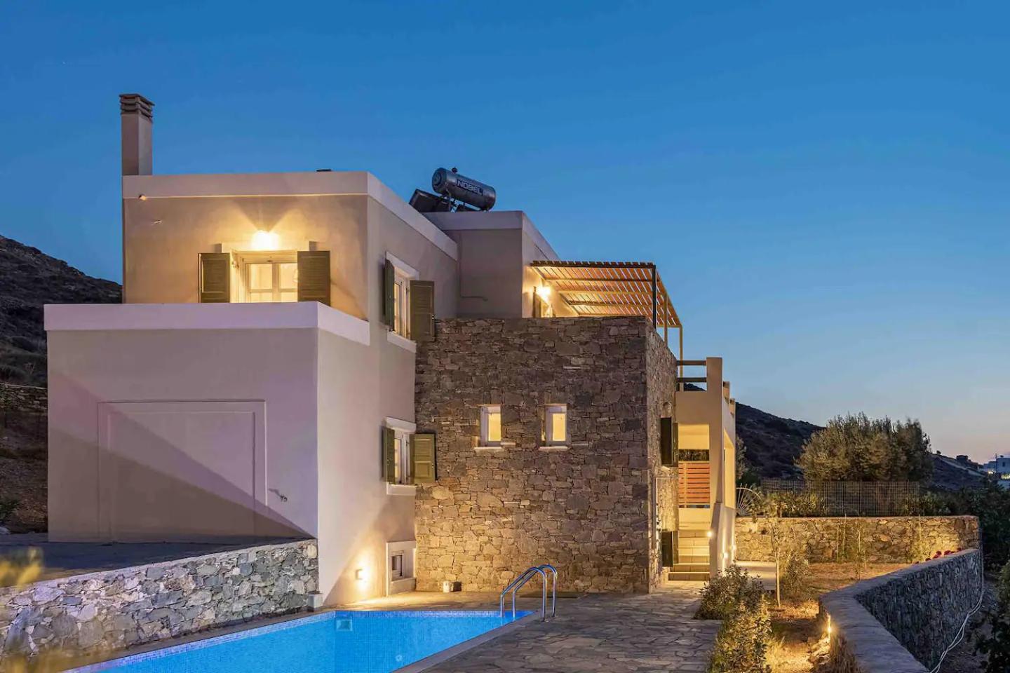 Villa photo 3