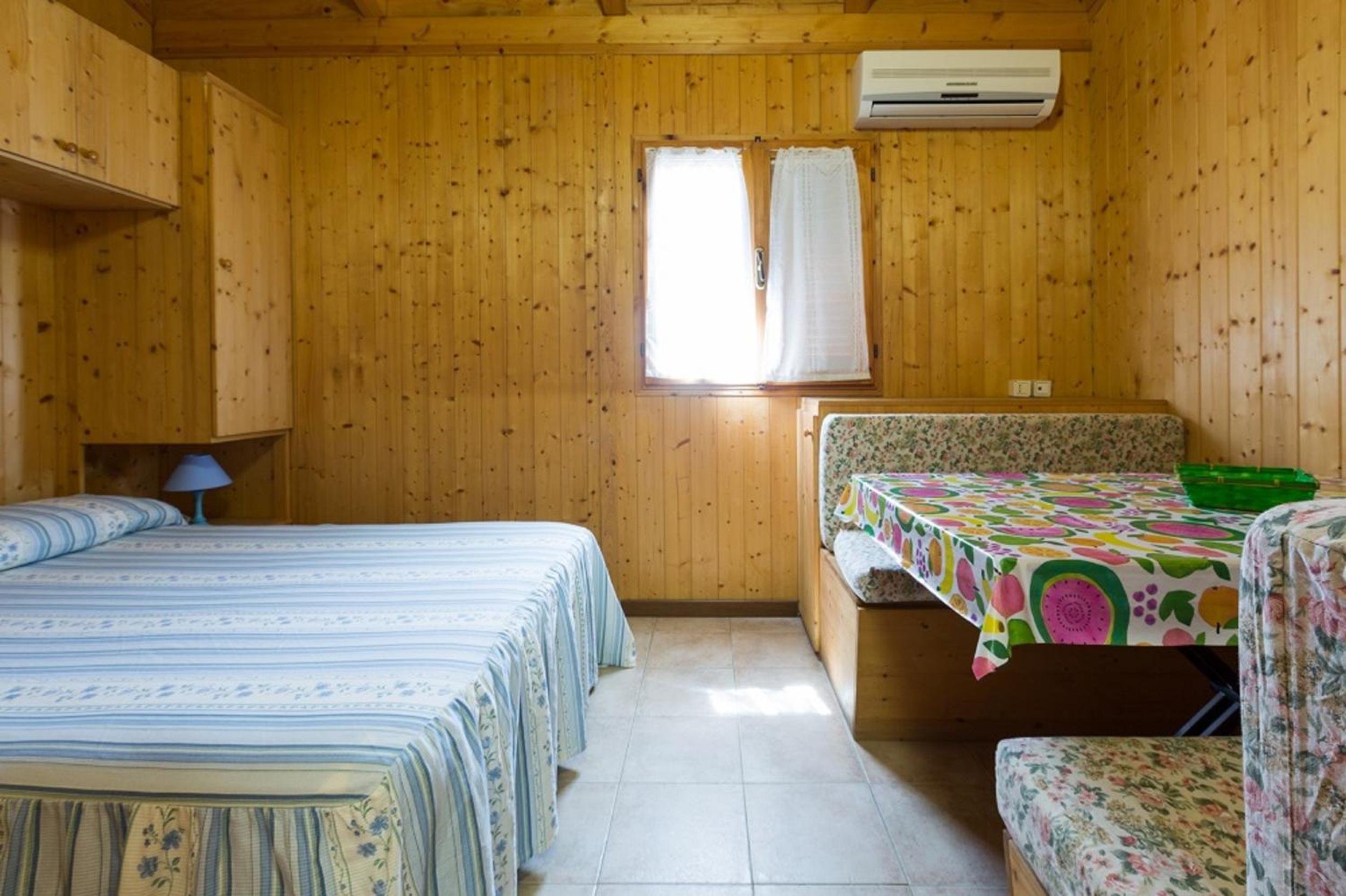 Chalet (2 Adults) - Photo 1