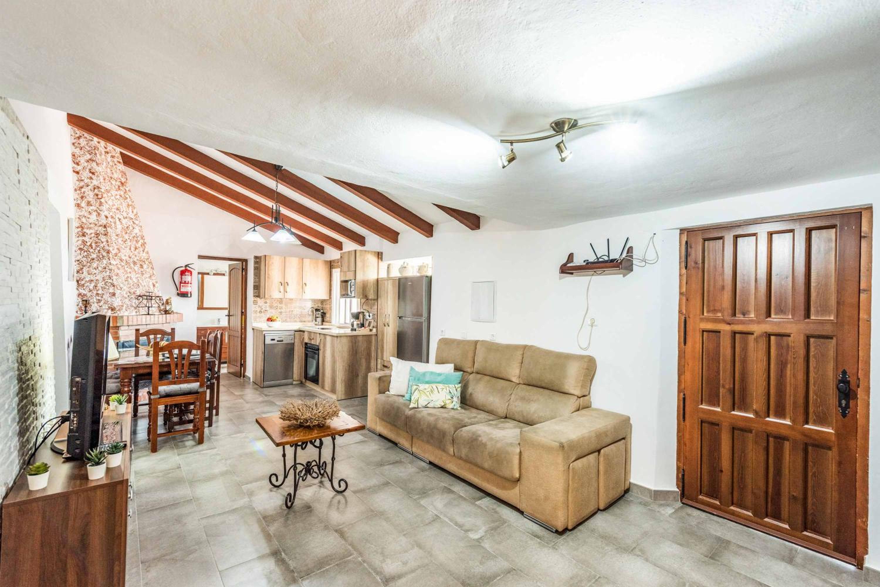 Three-Bedroom Villa photo 3