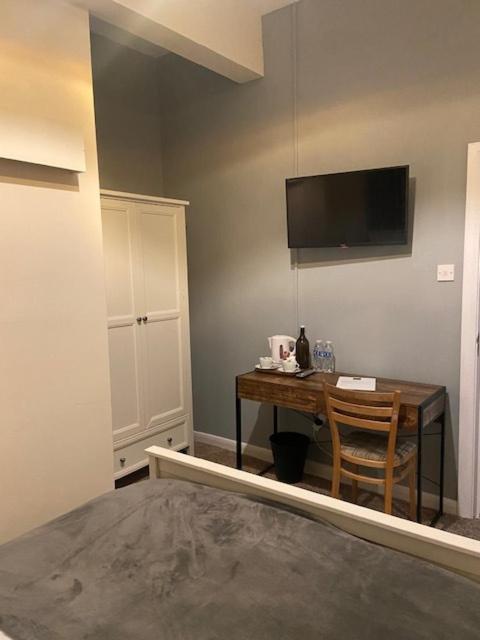 Small Double Room photo 2