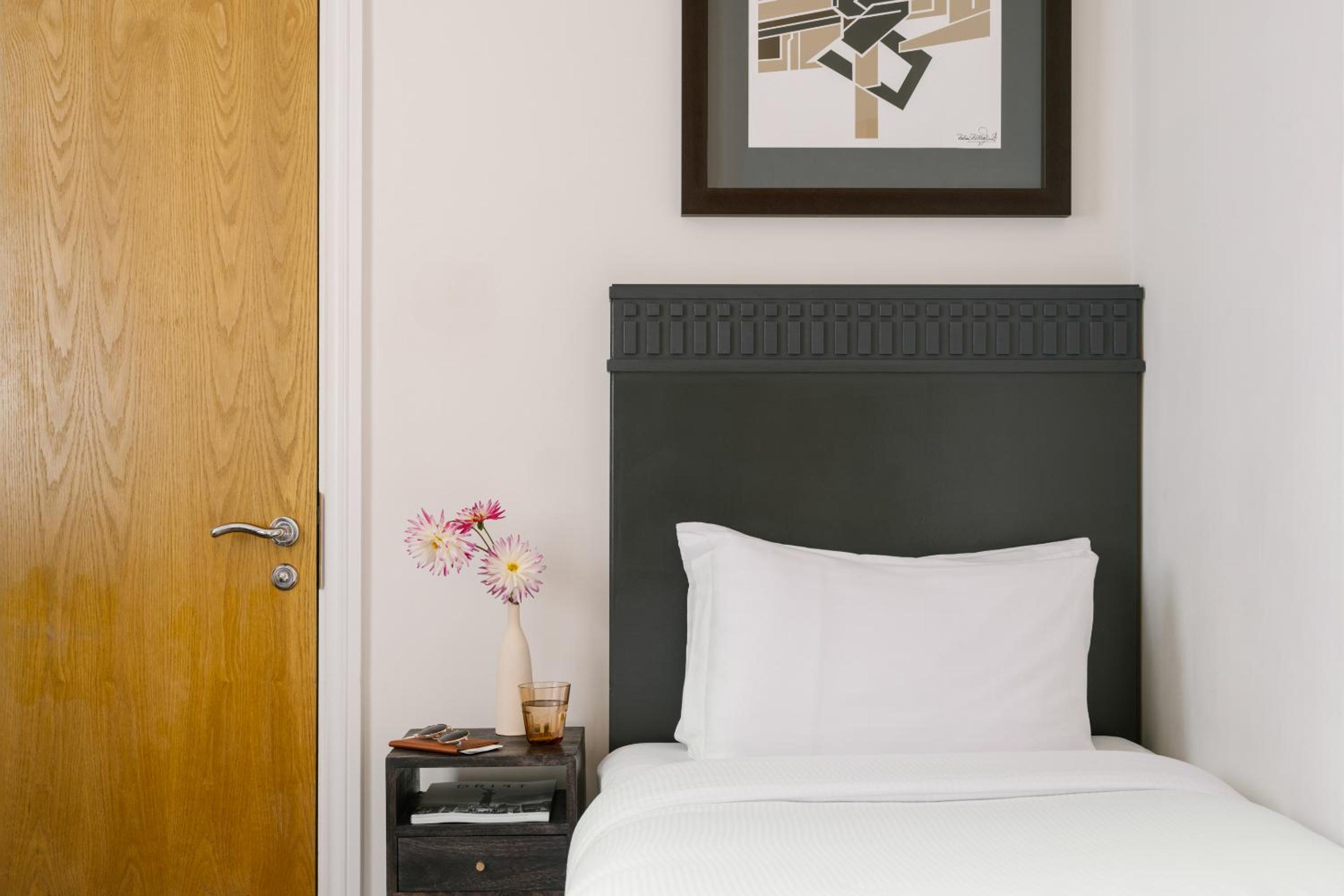 Single Room photo 3