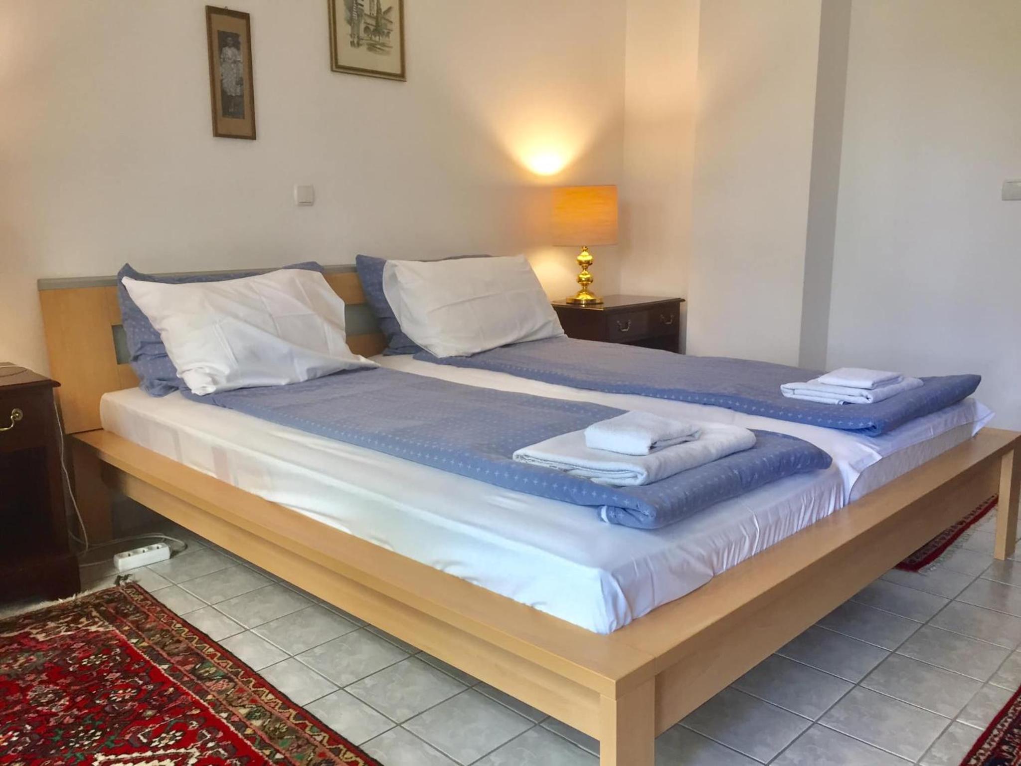 Double Room with Balcony - Photo 16