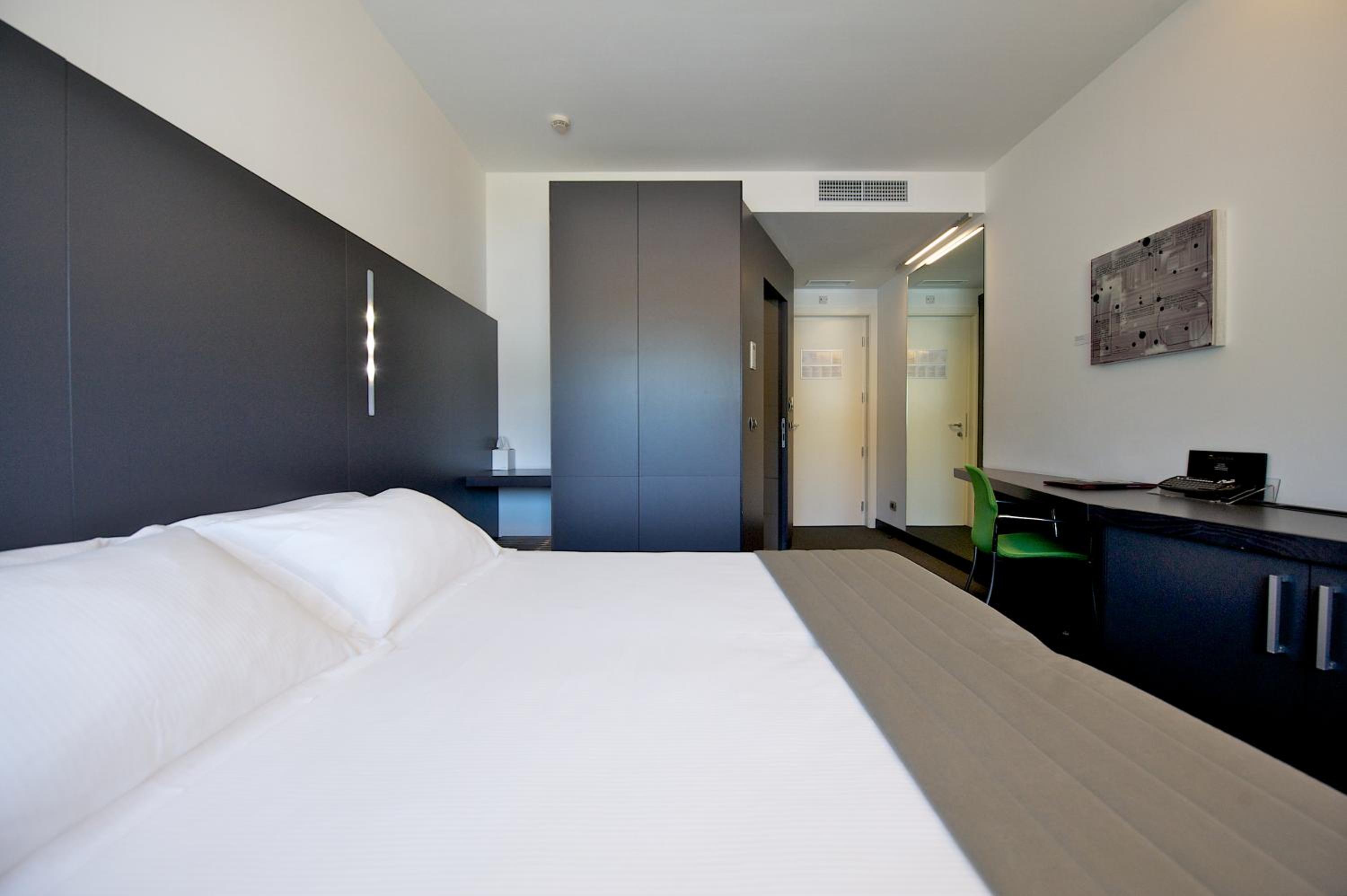 Classic Double Room - Photo 2