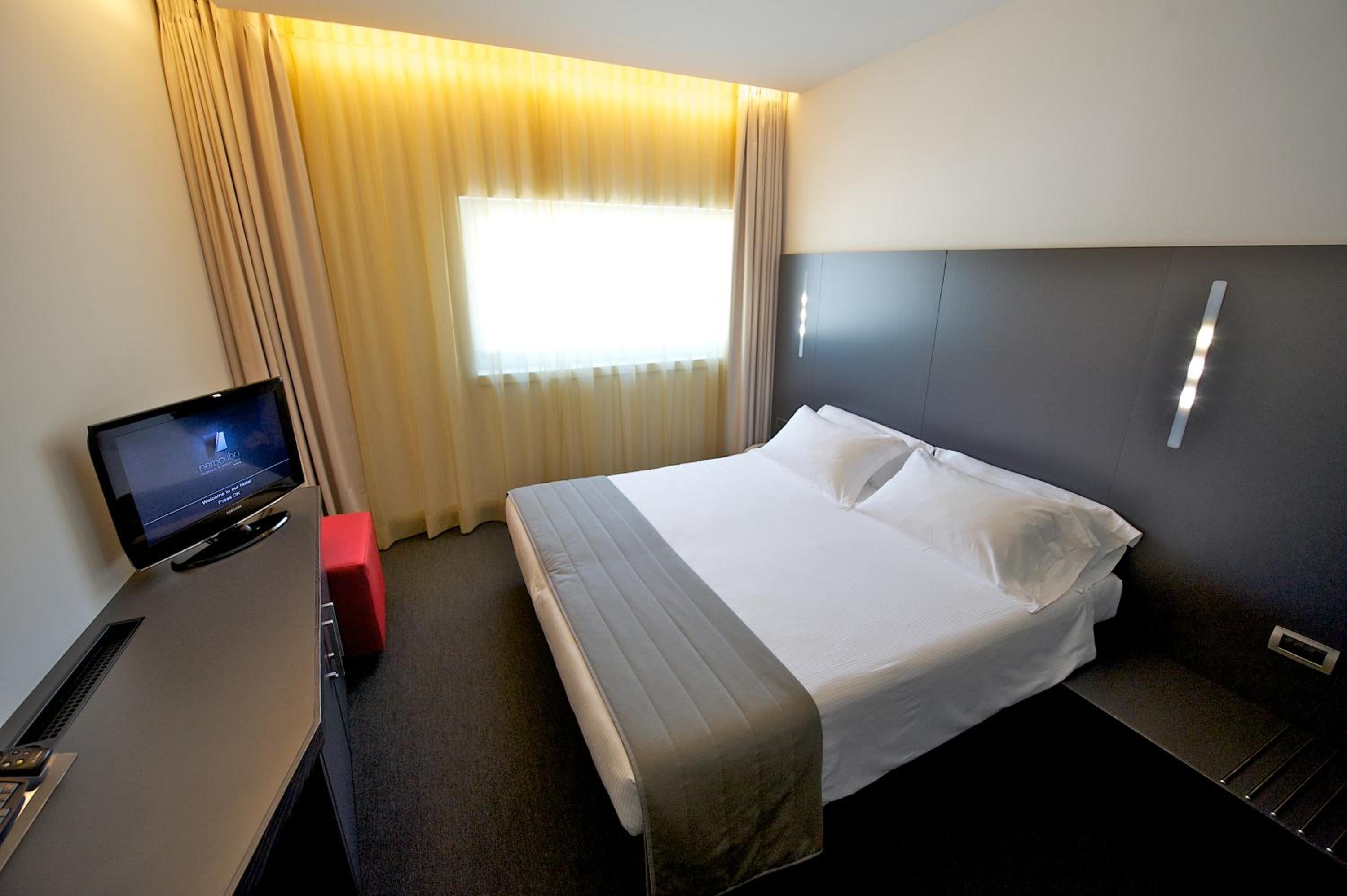 Classic Double Room - Photo 5