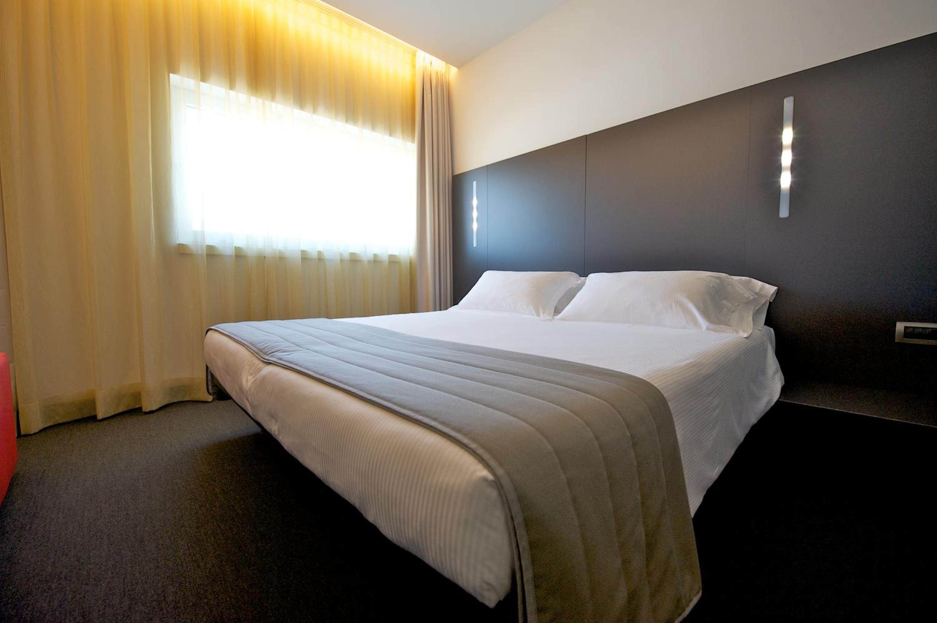 Classic Double Room - Photo 4