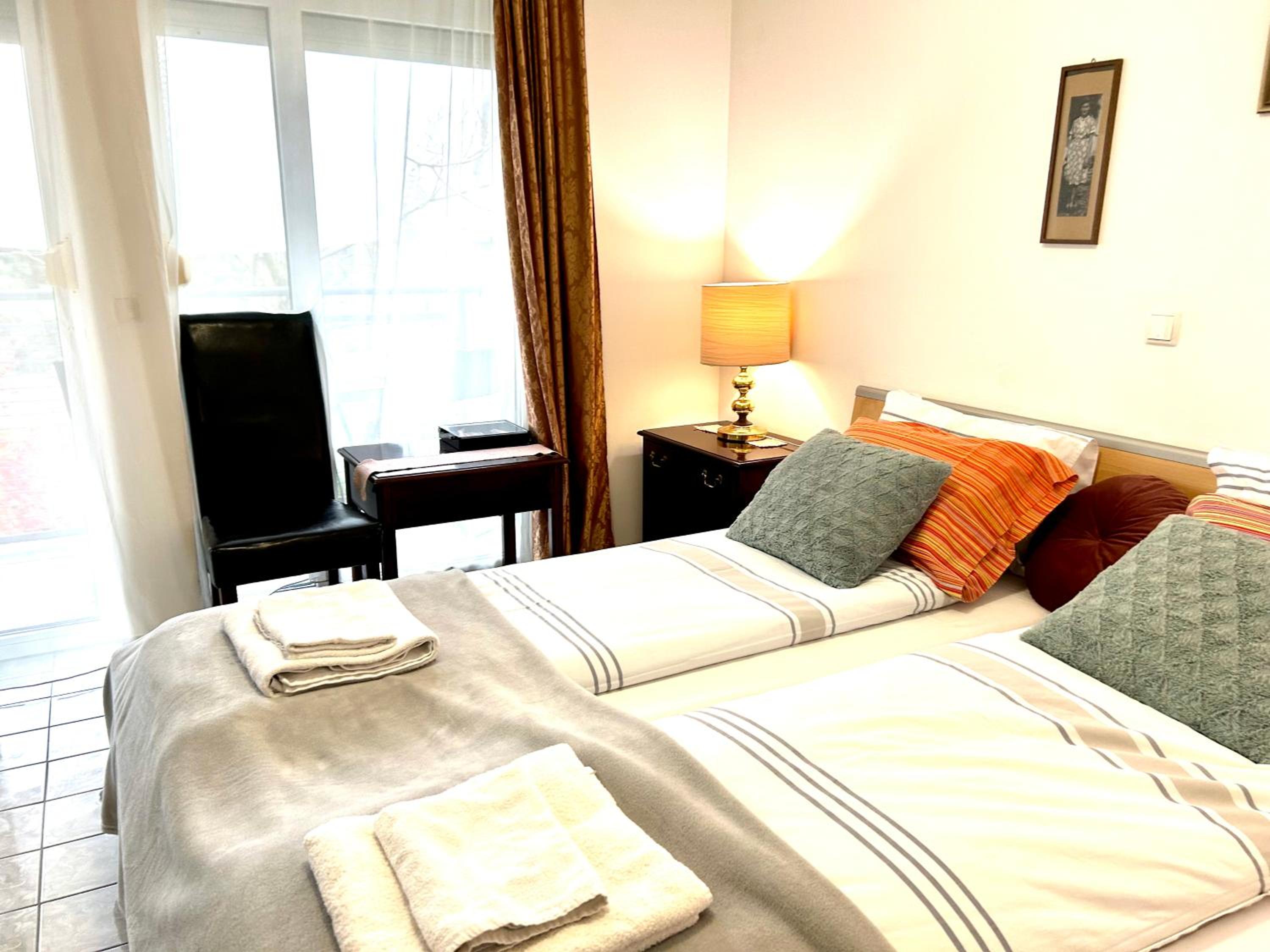 Double Room with Balcony - Photo 17