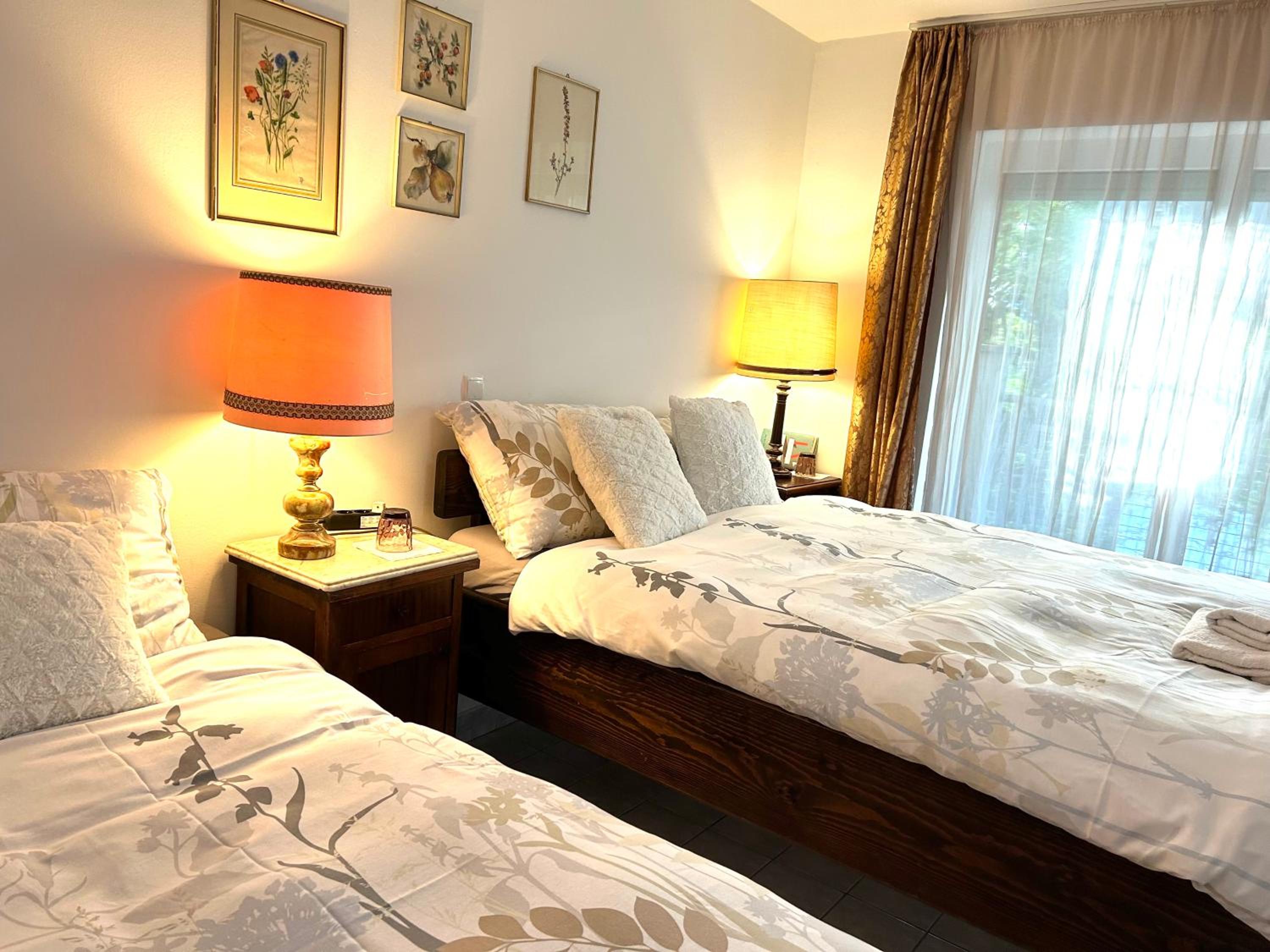 Twin Room - Photo 4