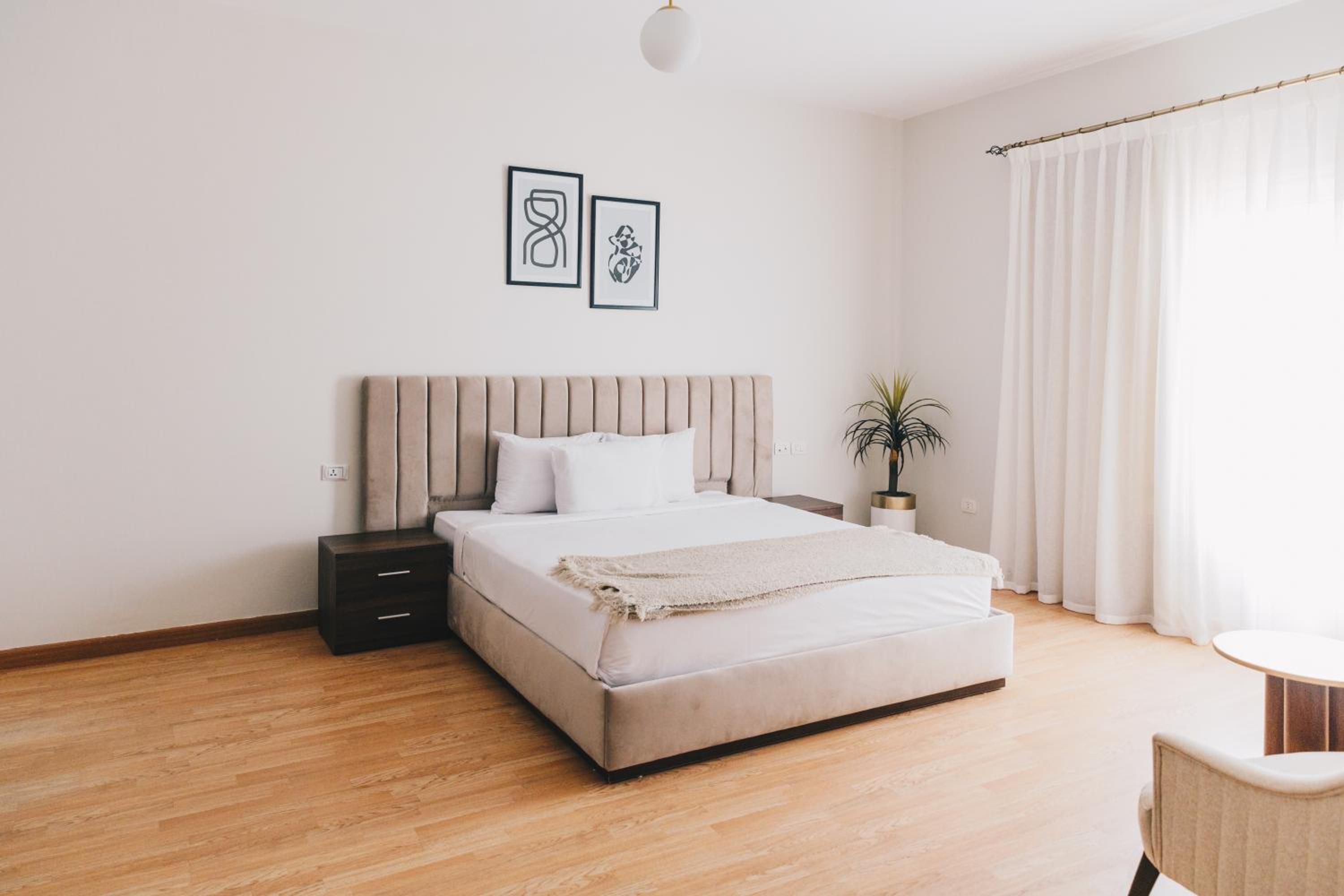 Four-Bedroom Standard Apartment